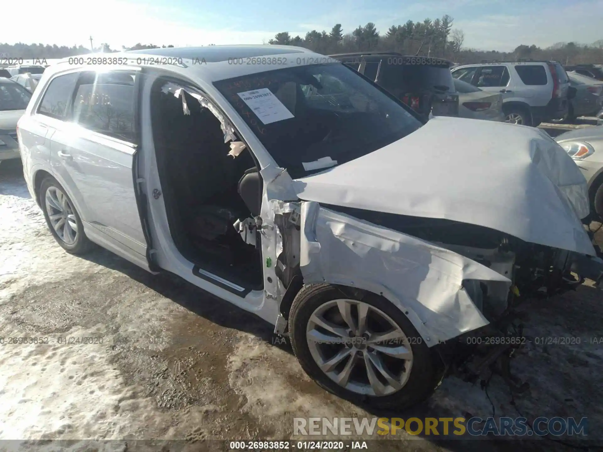 1 Photograph of a damaged car WA1LAAF72KD007963 AUDI Q7 2019