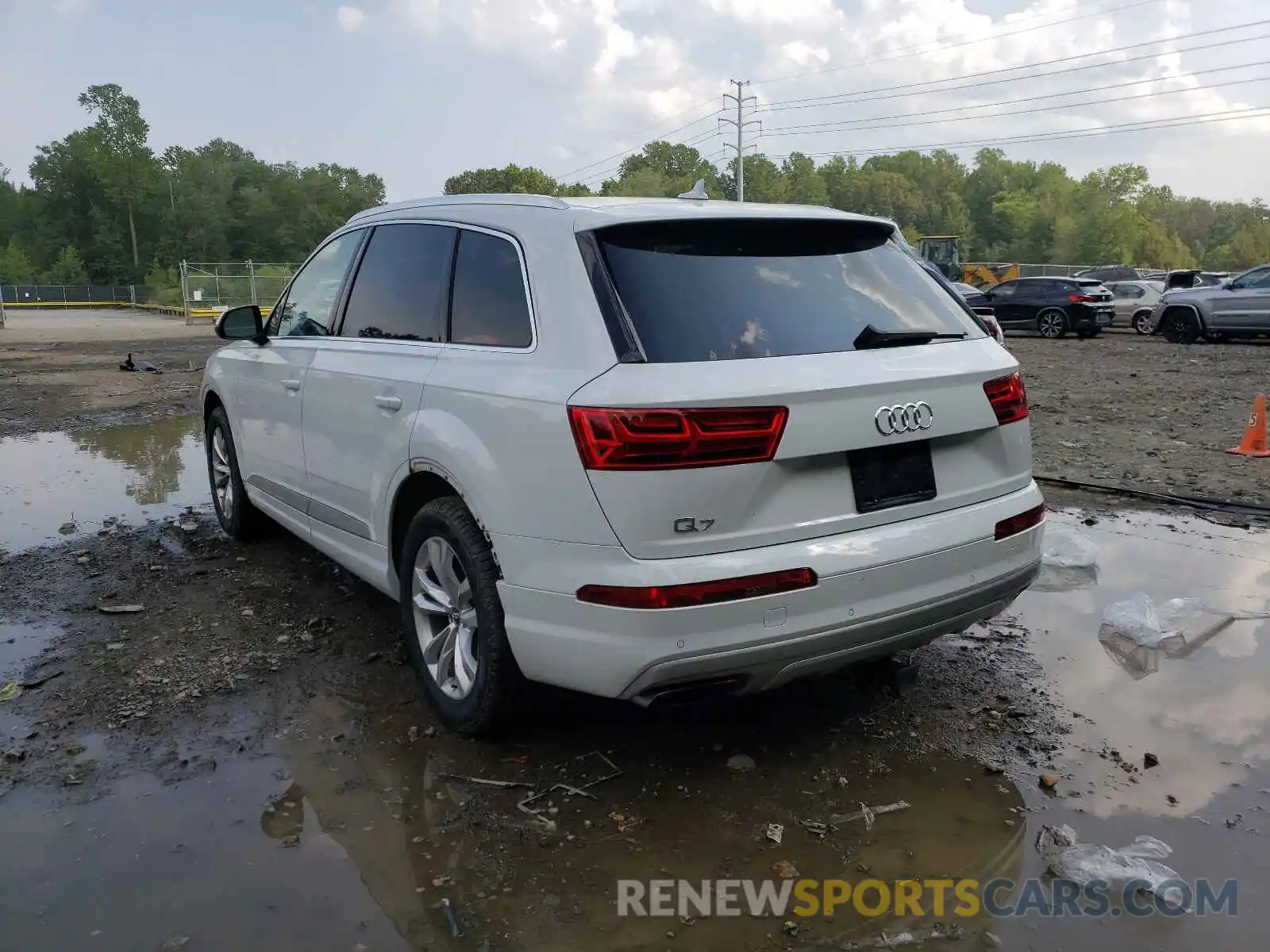 3 Photograph of a damaged car WA1LAAF72KD009583 AUDI Q7 2019