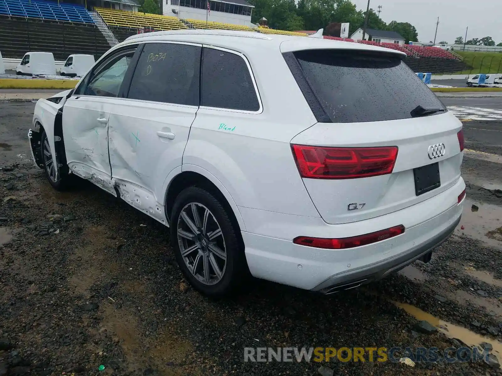 3 Photograph of a damaged car WA1LAAF72KD010314 AUDI Q7 2019