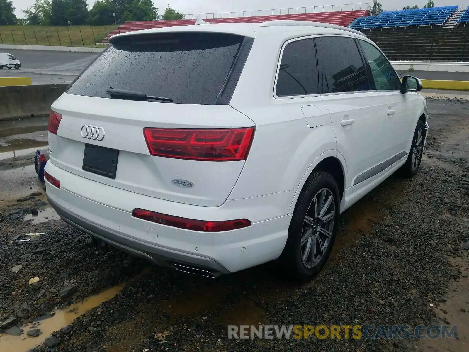 4 Photograph of a damaged car WA1LAAF72KD010314 AUDI Q7 2019