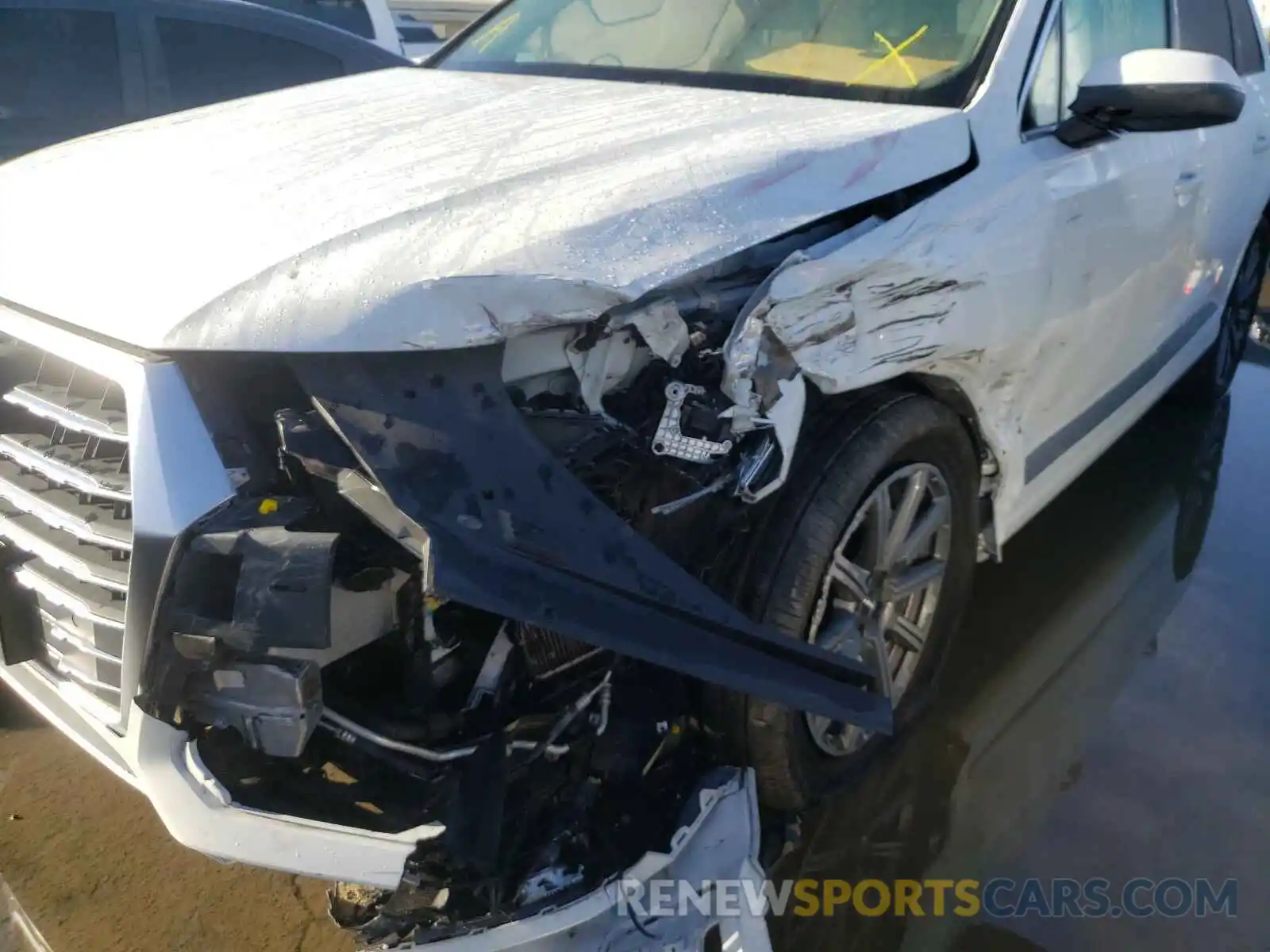 9 Photograph of a damaged car WA1LAAF72KD028649 AUDI Q7 2019