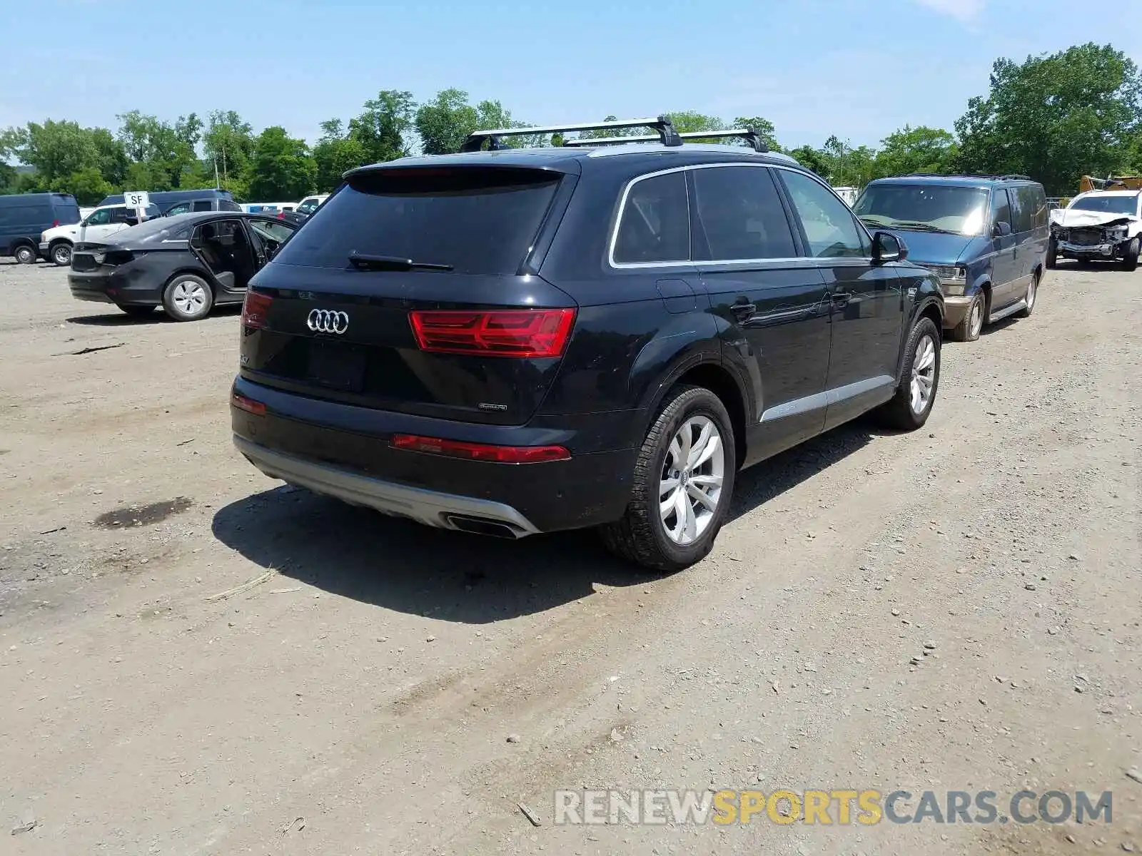 4 Photograph of a damaged car WA1LAAF72KD031860 AUDI Q7 2019