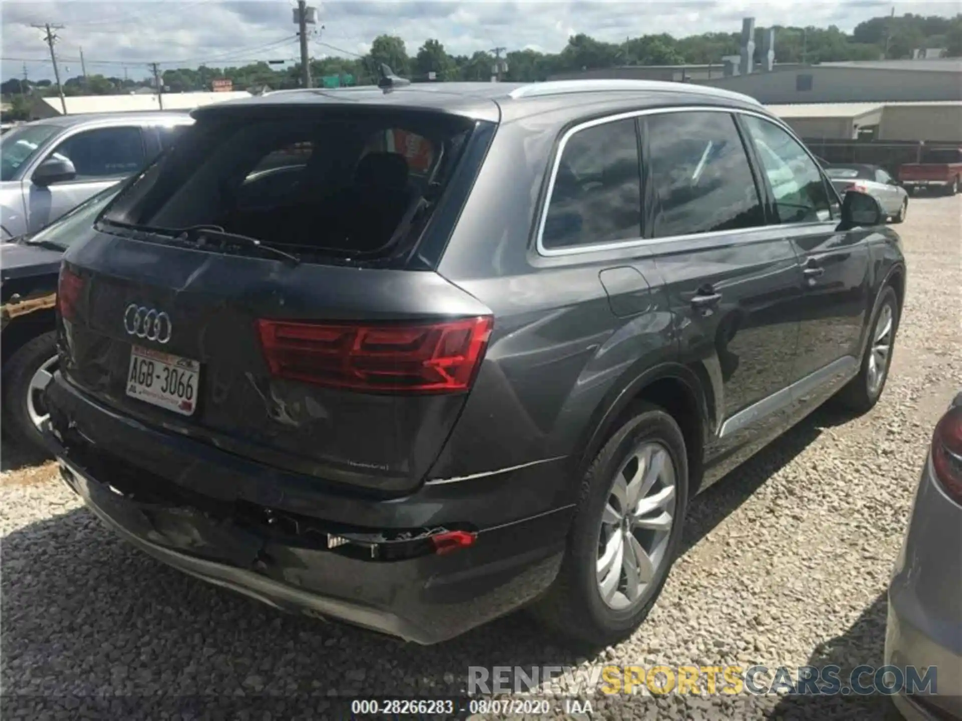 5 Photograph of a damaged car WA1LAAF72KD045192 AUDI Q7 2019