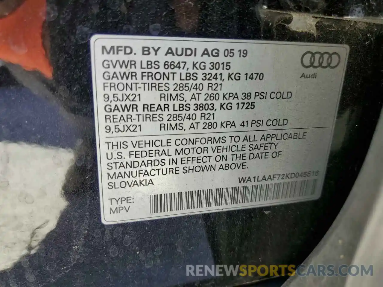 10 Photograph of a damaged car WA1LAAF72KD045516 AUDI Q7 2019