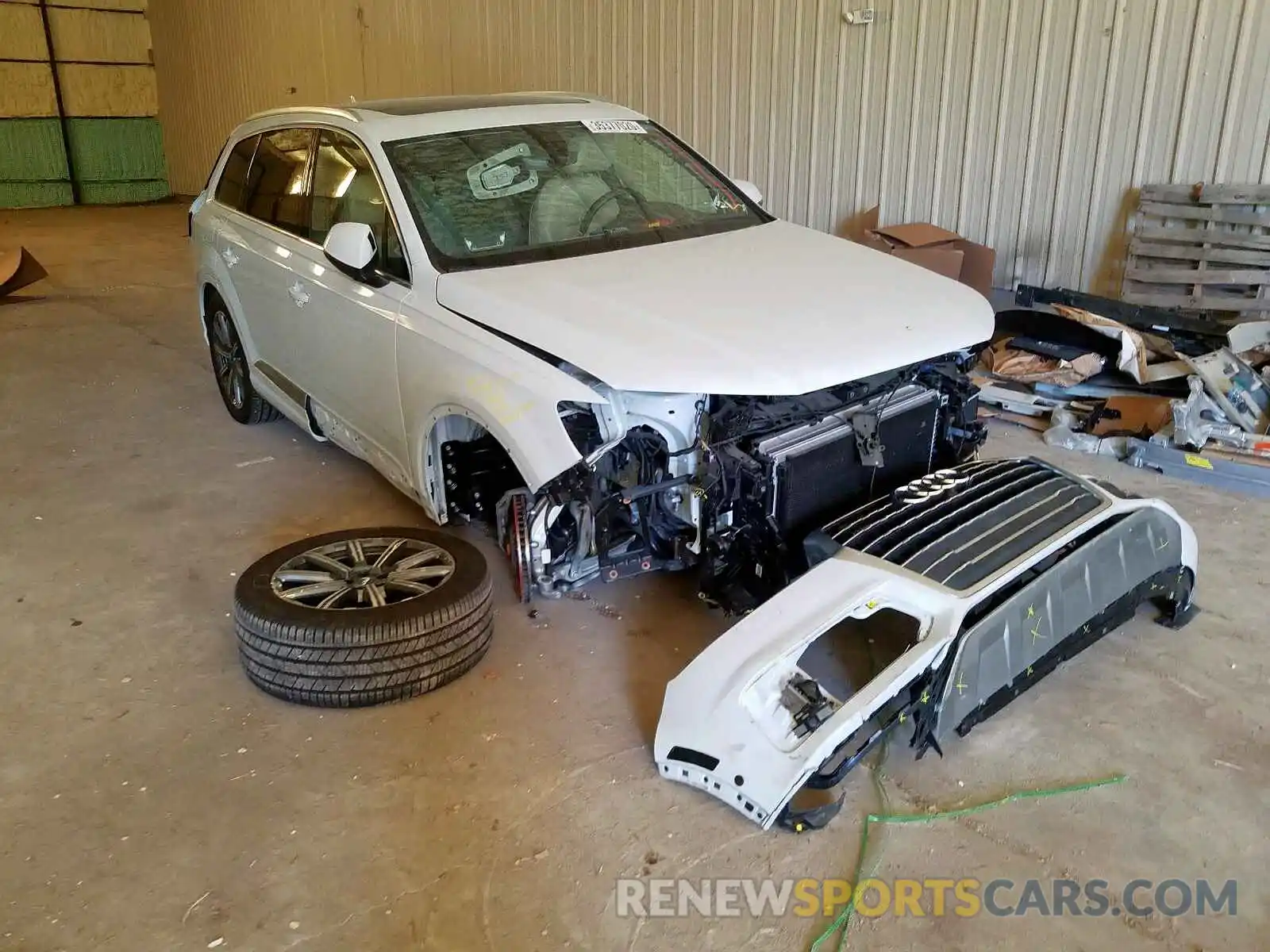 1 Photograph of a damaged car WA1LAAF73KD007762 AUDI Q7 2019