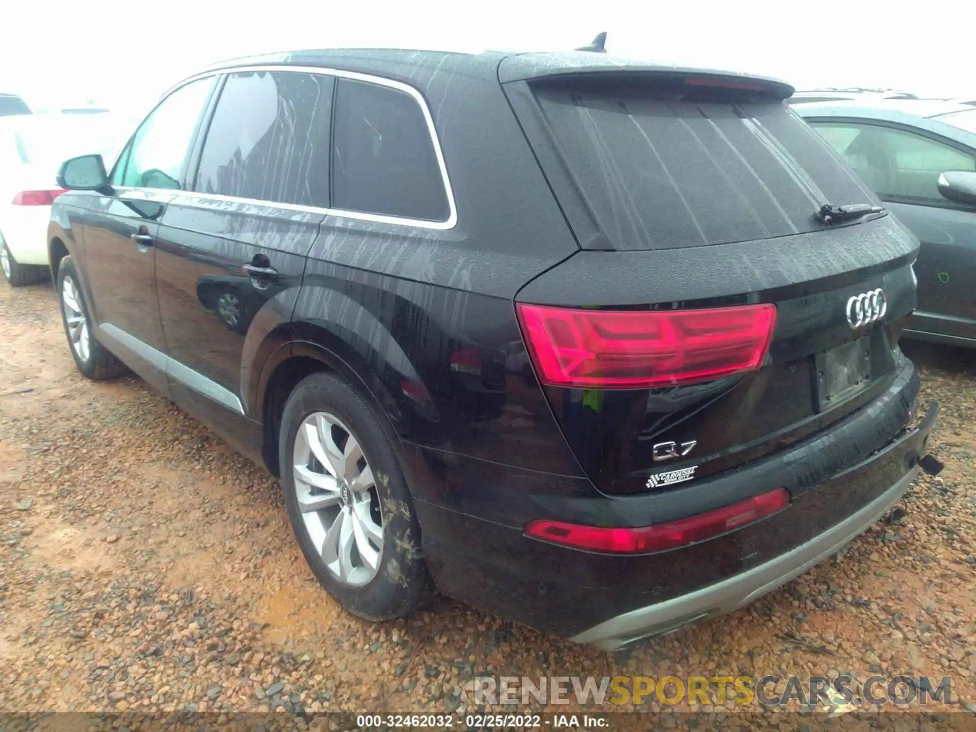 3 Photograph of a damaged car WA1LAAF73KD008023 AUDI Q7 2019