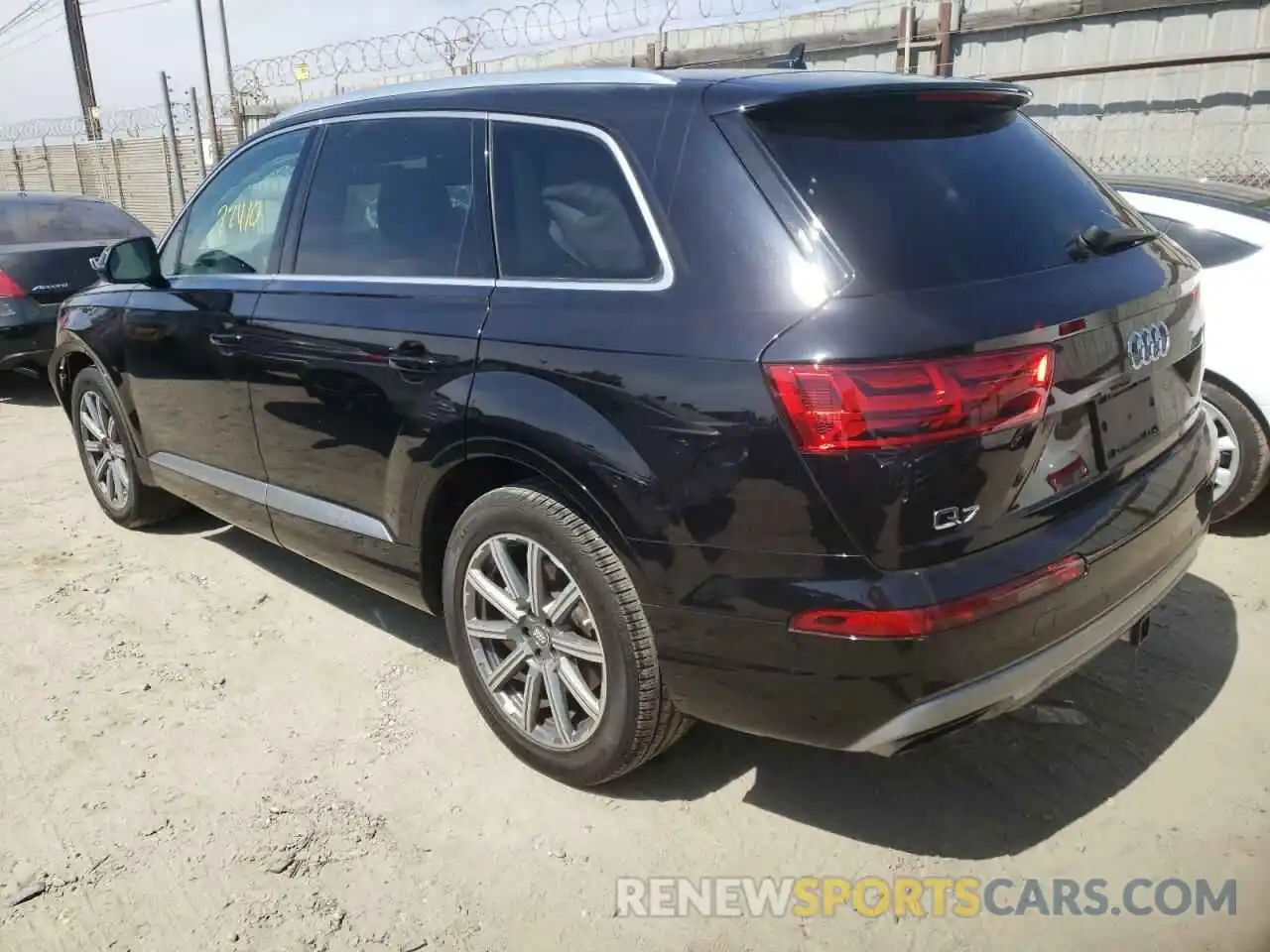 3 Фотография поврежденного автомобиля WA1LAAF73KD010886 AUDI Q7 2019