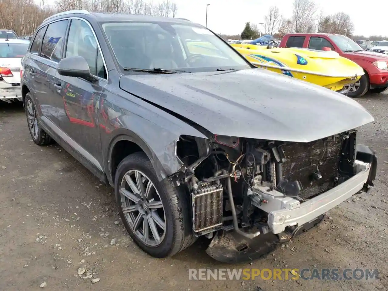 1 Photograph of a damaged car WA1LAAF73KD014355 AUDI Q7 2019