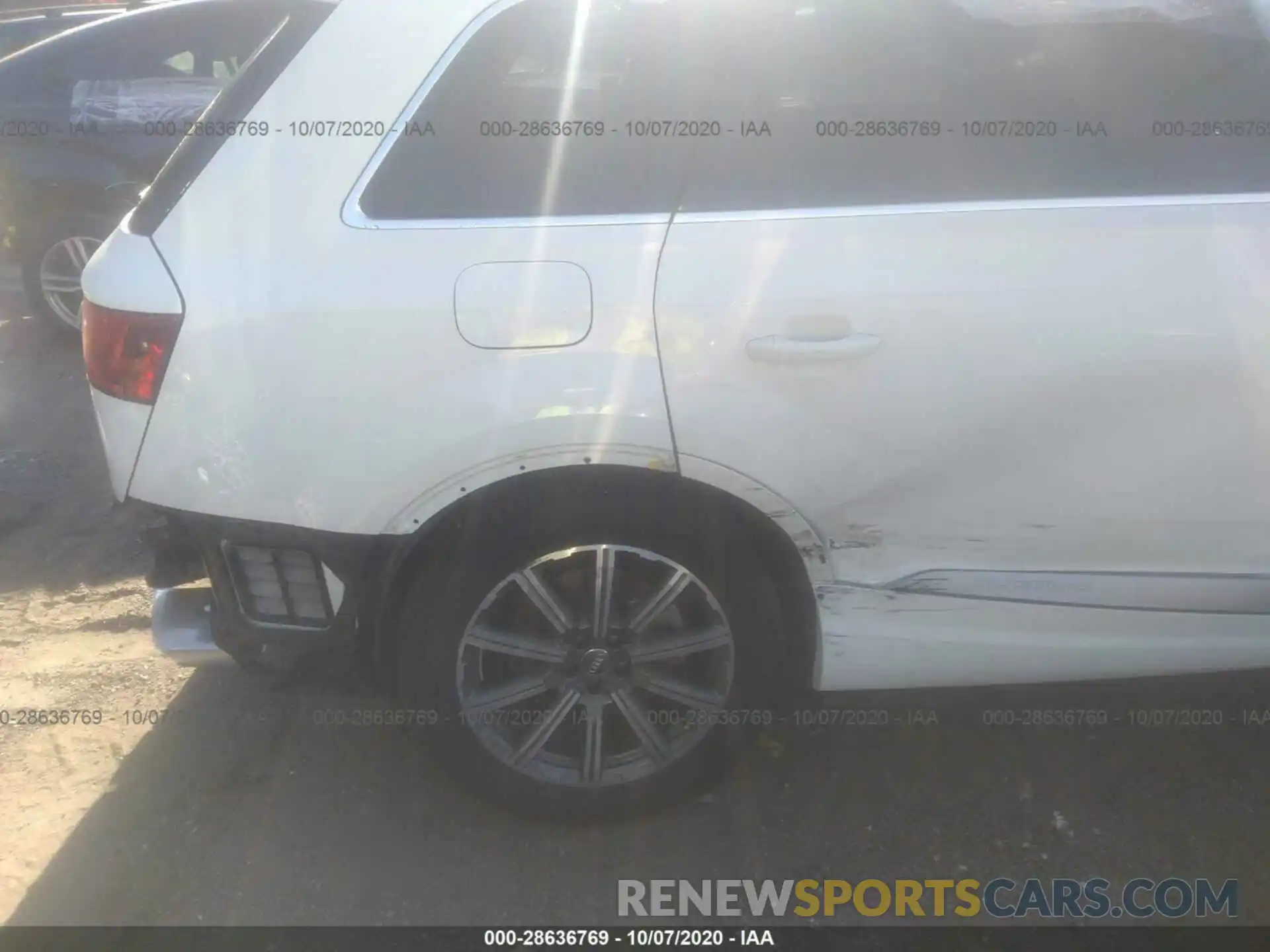 6 Photograph of a damaged car WA1LAAF73KD021208 AUDI Q7 2019