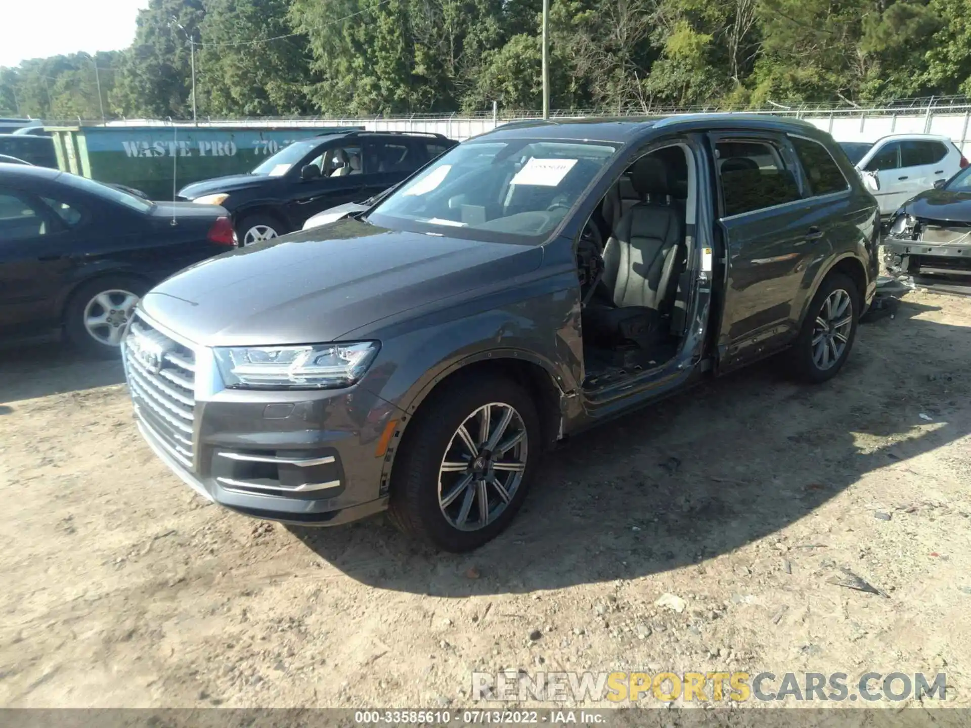 2 Photograph of a damaged car WA1LAAF73KD023976 AUDI Q7 2019