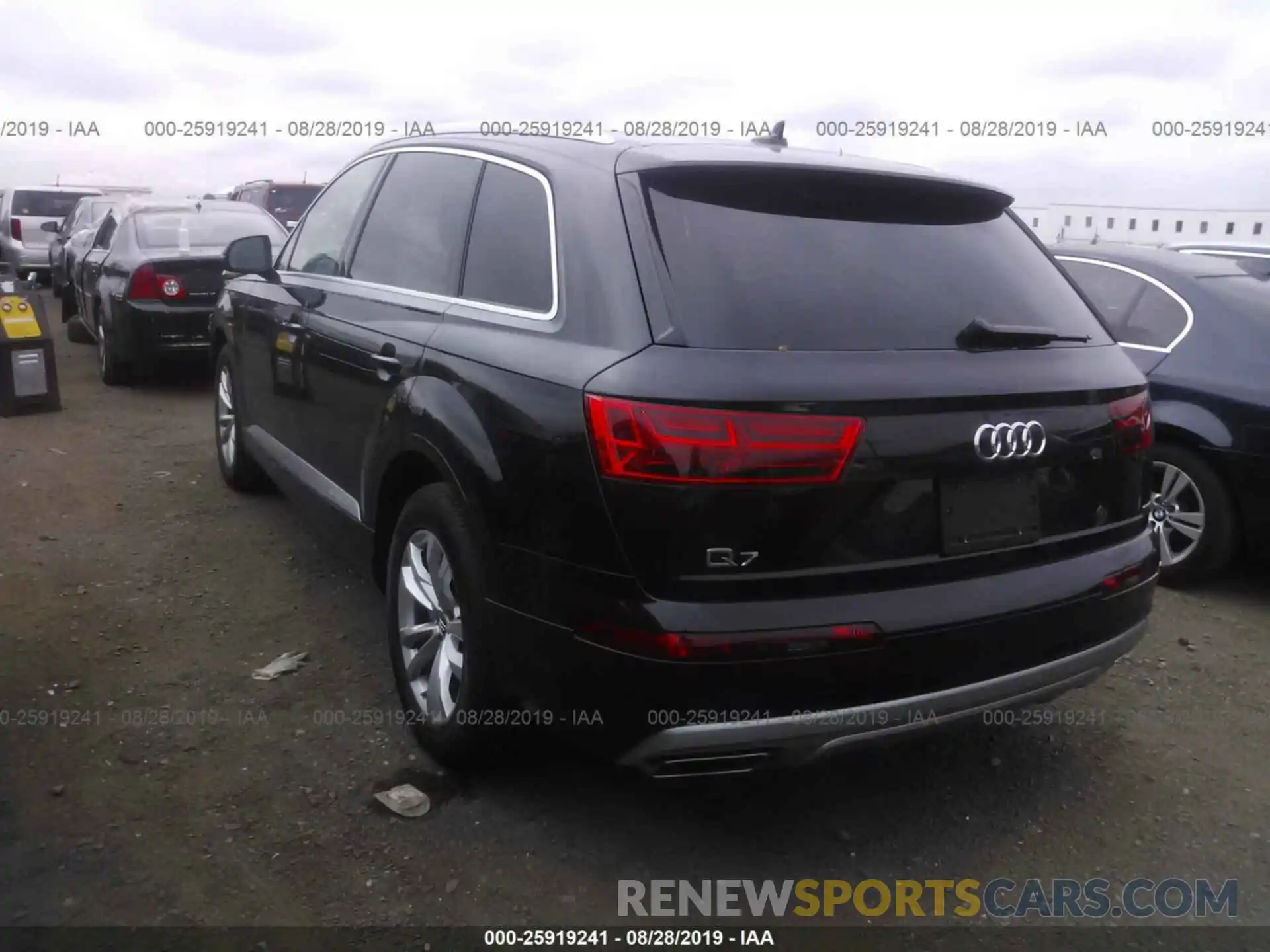 3 Фотография поврежденного автомобиля WA1LAAF73KD035724 AUDI Q7 2019