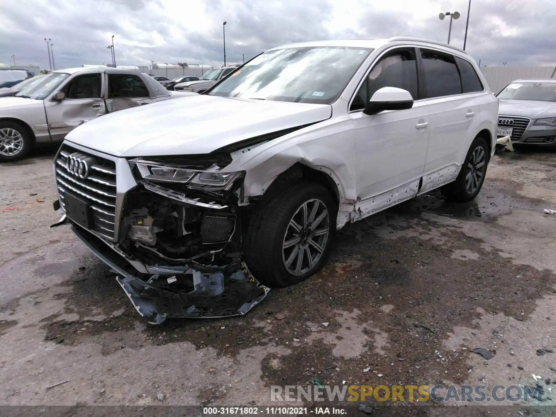 2 Photograph of a damaged car WA1LAAF73KD036839 AUDI Q7 2019