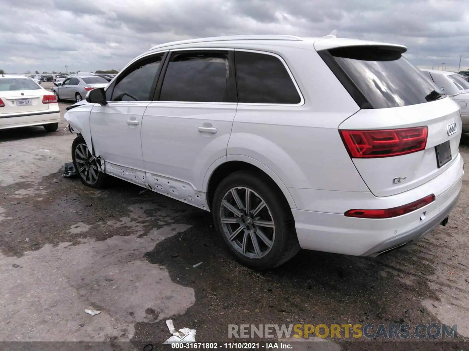 3 Photograph of a damaged car WA1LAAF73KD036839 AUDI Q7 2019