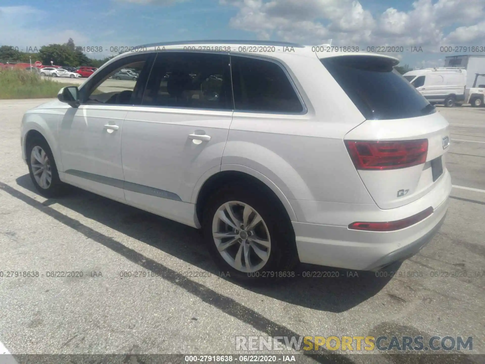 3 Photograph of a damaged car WA1LAAF73KD044438 AUDI Q7 2019