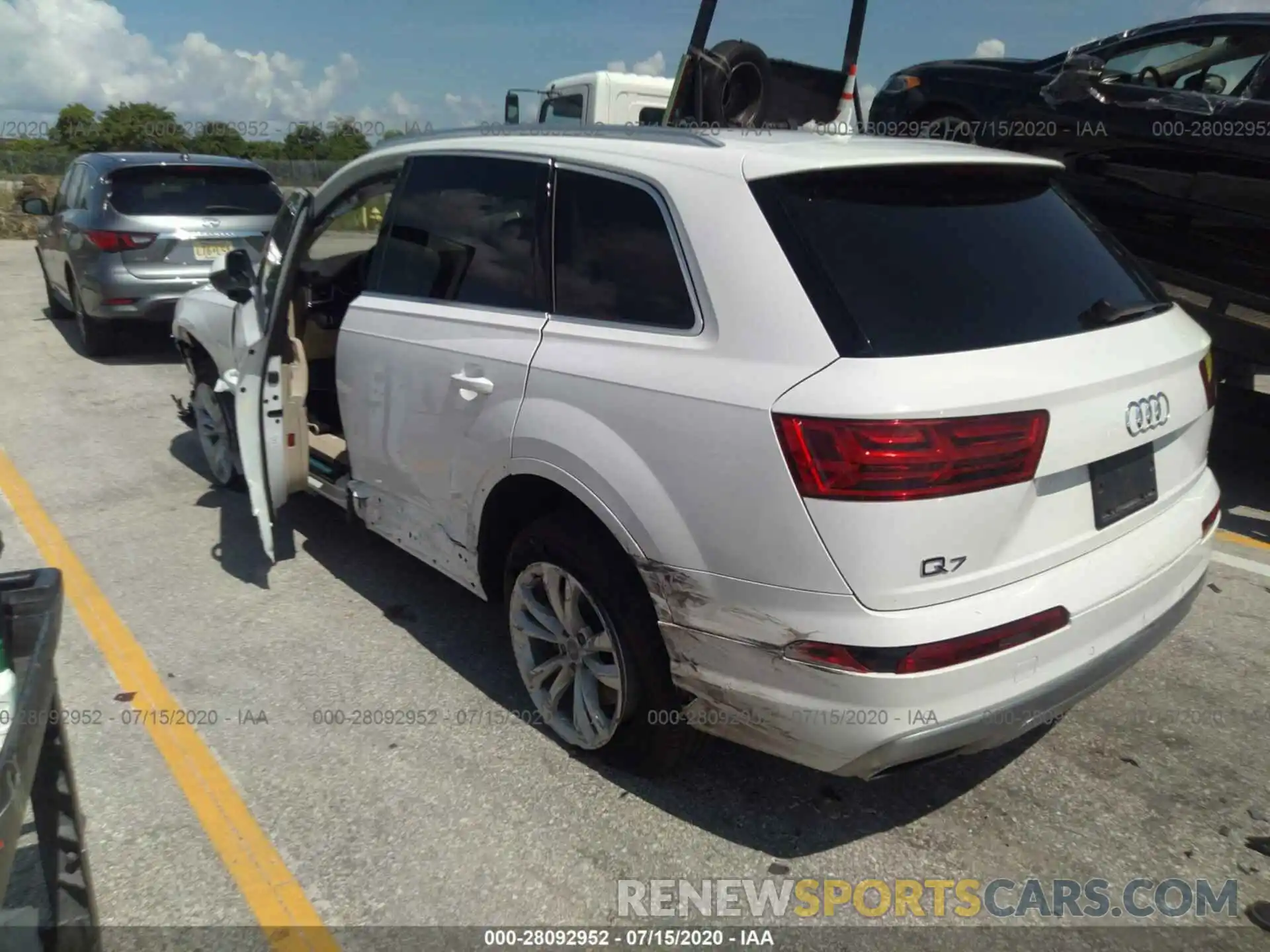 3 Photograph of a damaged car WA1LAAF73KD044455 AUDI Q7 2019