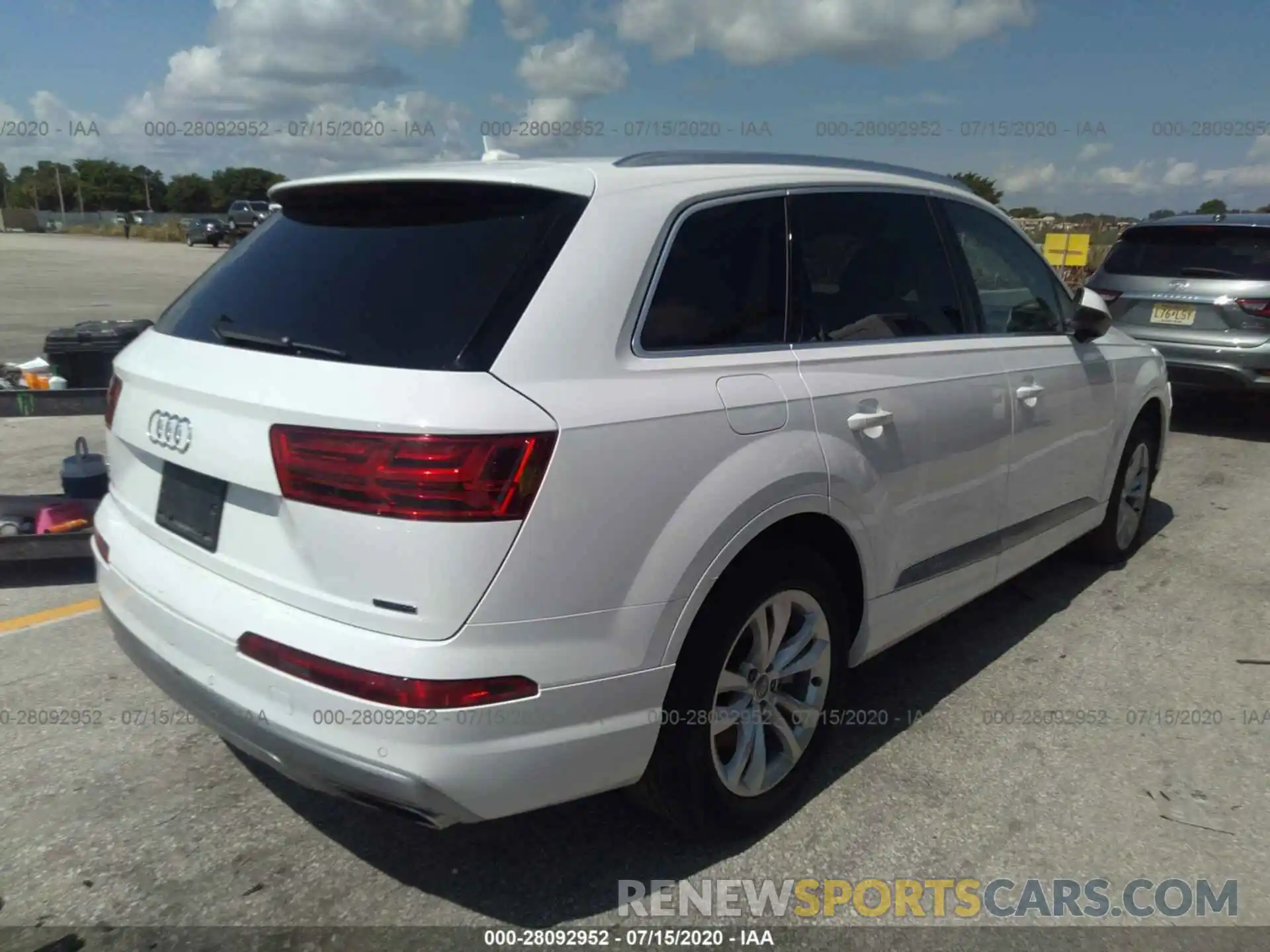 4 Photograph of a damaged car WA1LAAF73KD044455 AUDI Q7 2019