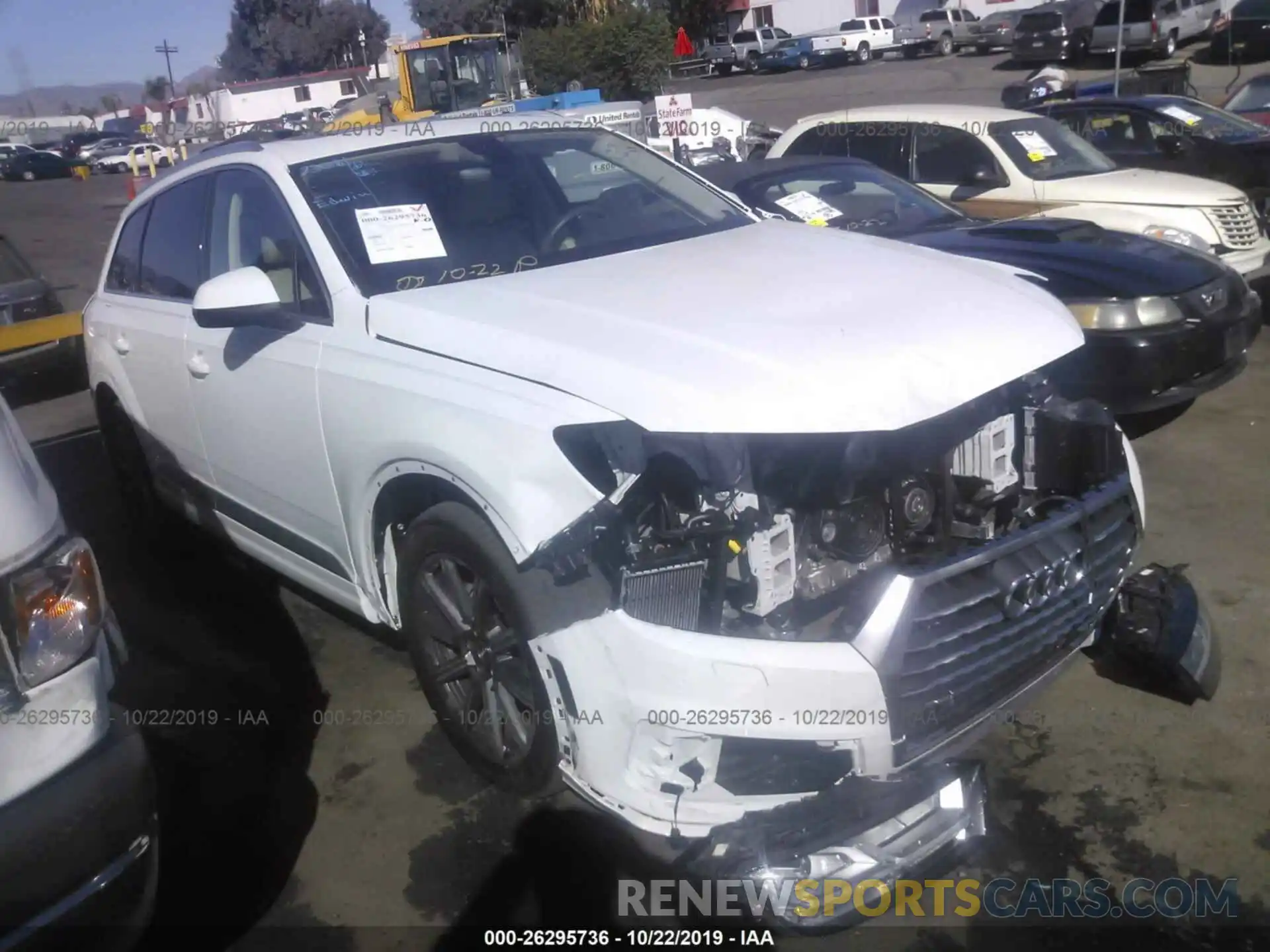 1 Photograph of a damaged car WA1LAAF74KD000531 AUDI Q7 2019