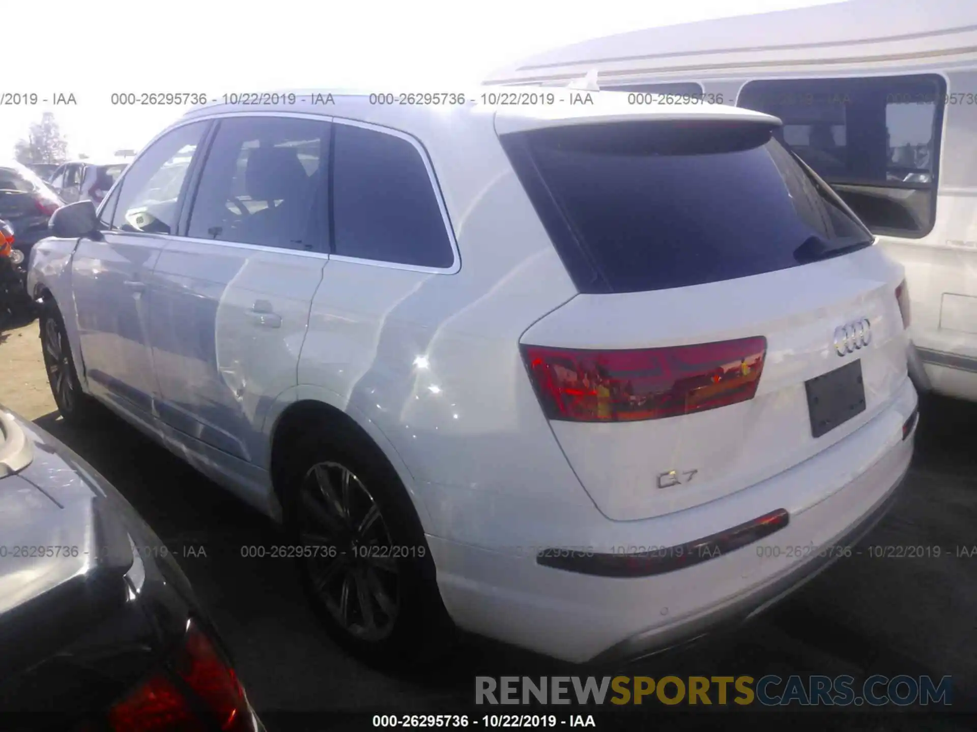 3 Фотография поврежденного автомобиля WA1LAAF74KD000531 AUDI Q7 2019