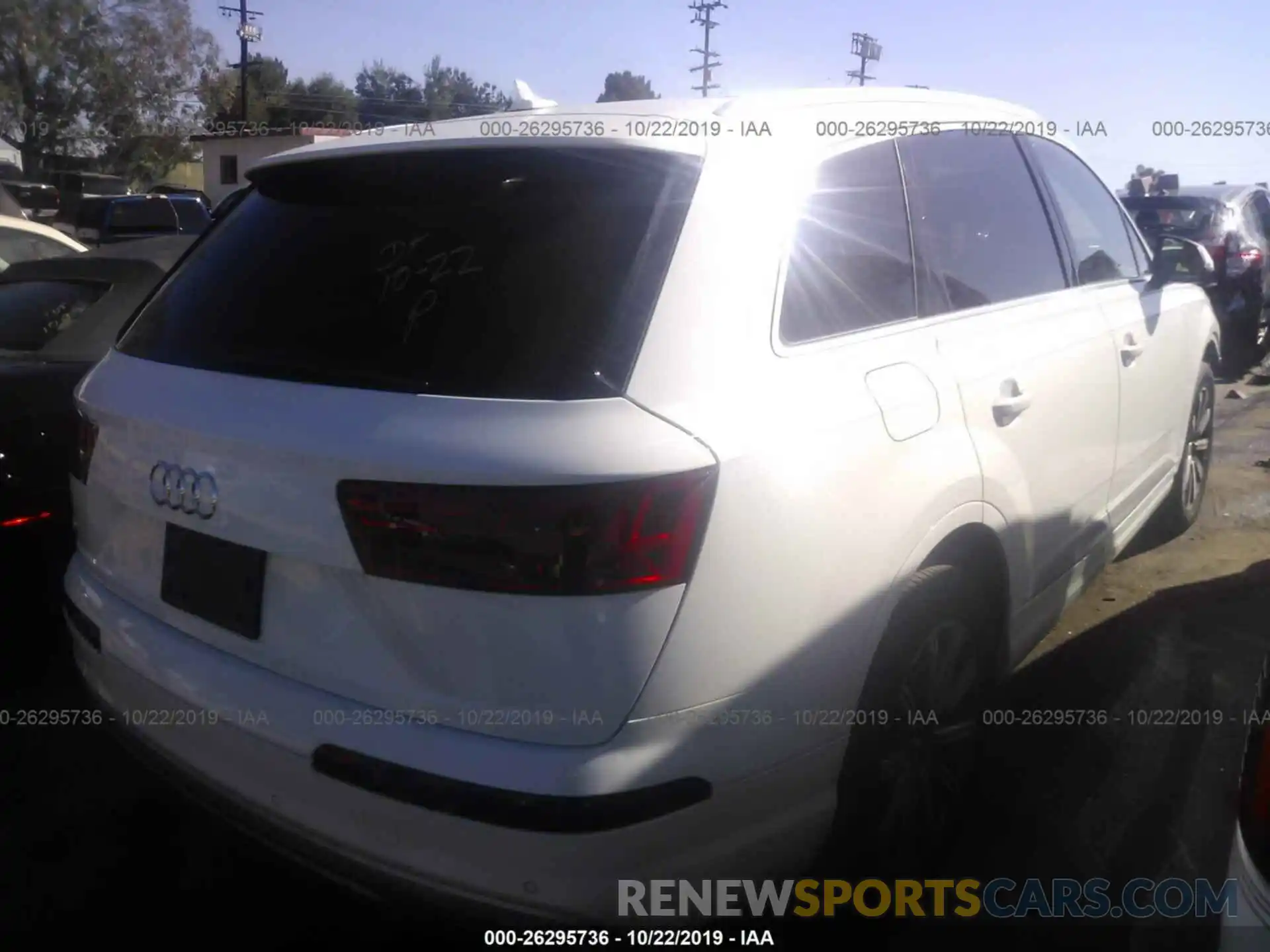 4 Photograph of a damaged car WA1LAAF74KD000531 AUDI Q7 2019