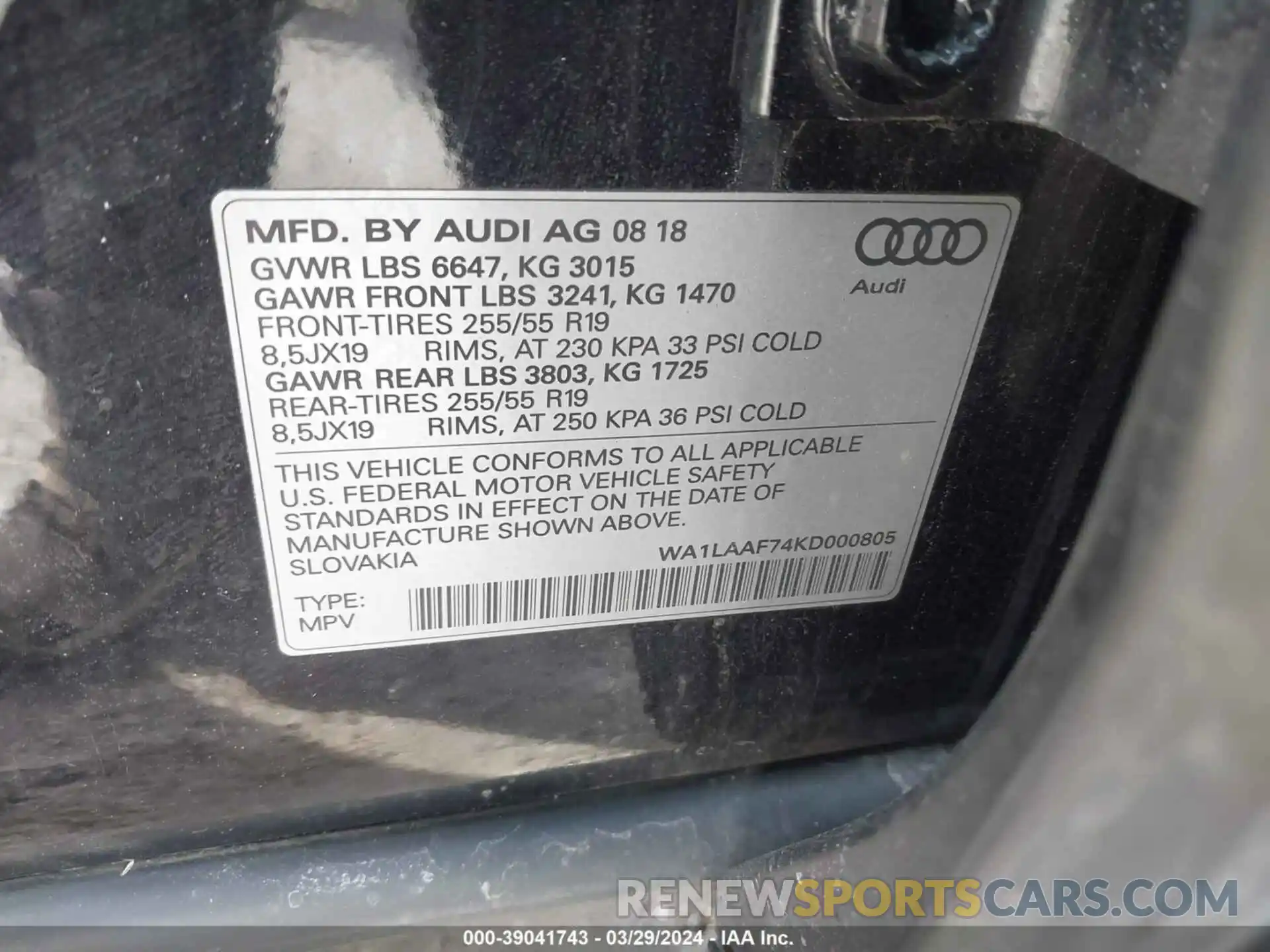 9 Photograph of a damaged car WA1LAAF74KD000805 AUDI Q7 2019