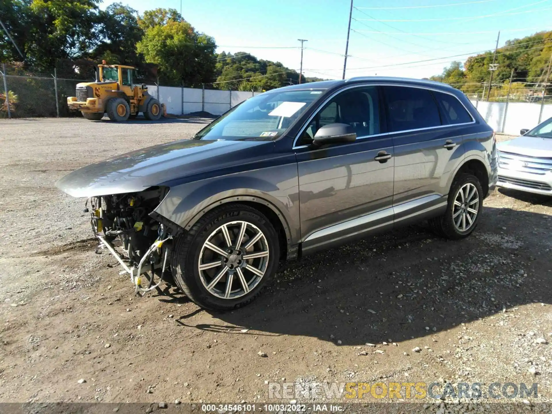 2 Photograph of a damaged car WA1LAAF74KD001890 AUDI Q7 2019