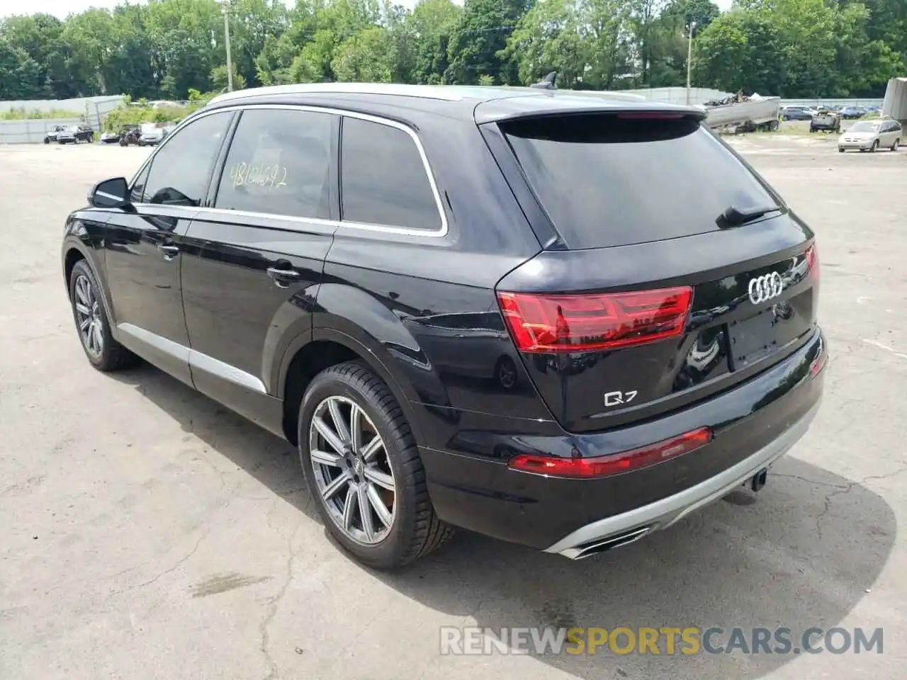 3 Photograph of a damaged car WA1LAAF74KD003669 AUDI Q7 2019