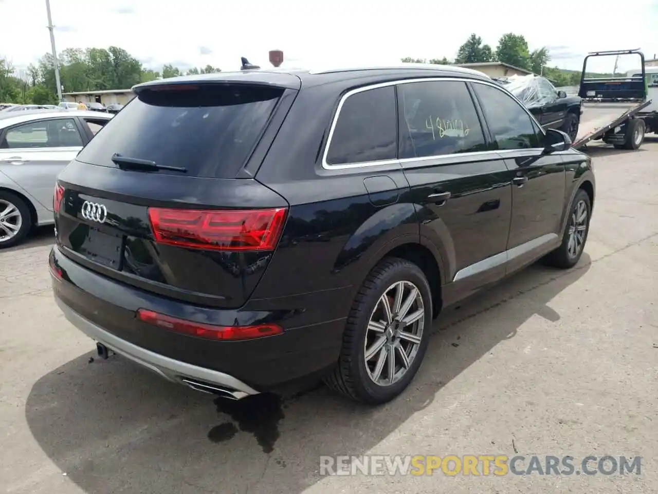 4 Photograph of a damaged car WA1LAAF74KD003669 AUDI Q7 2019