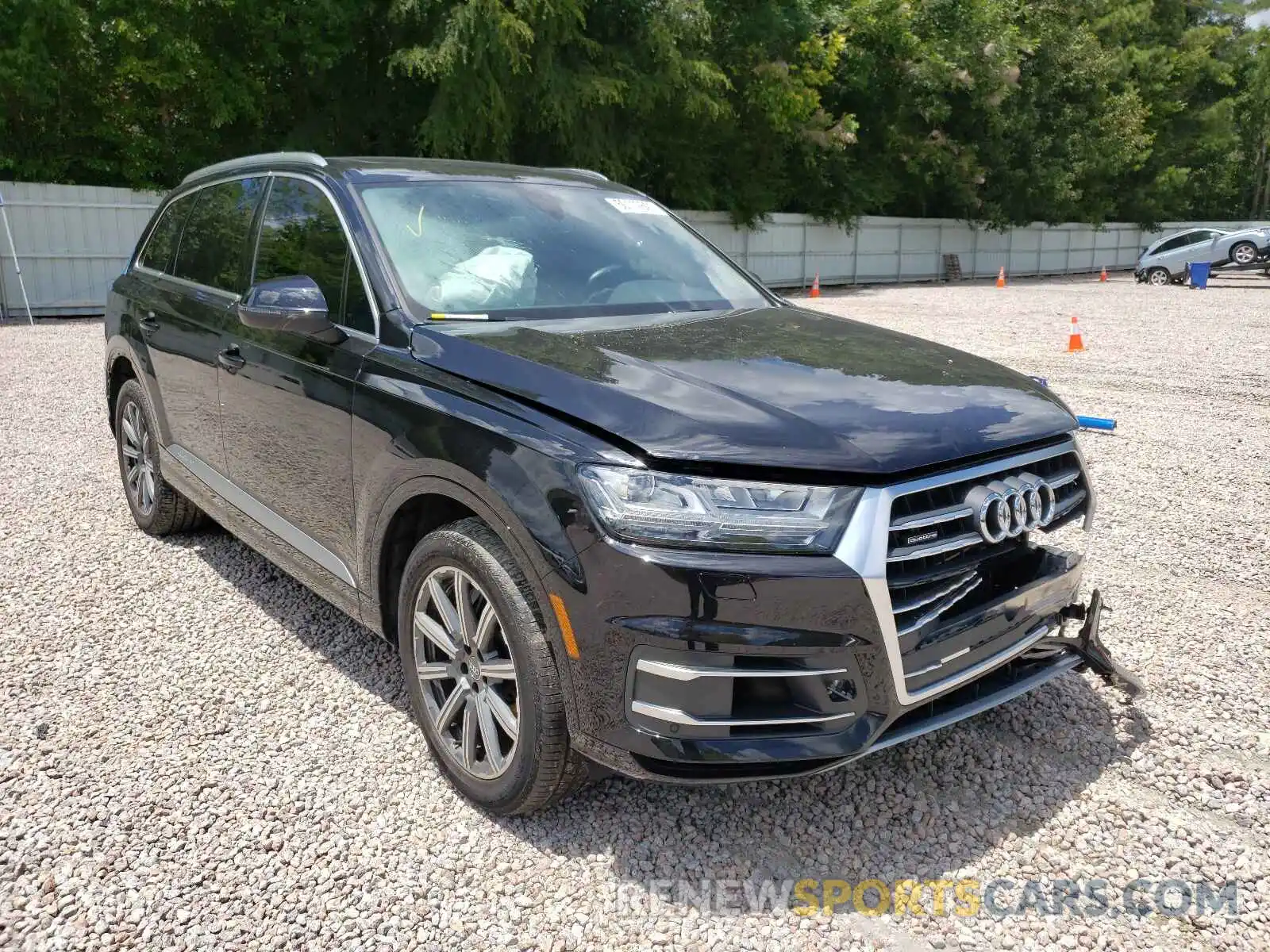 1 Фотография поврежденного автомобиля WA1LAAF74KD029186 AUDI Q7 2019