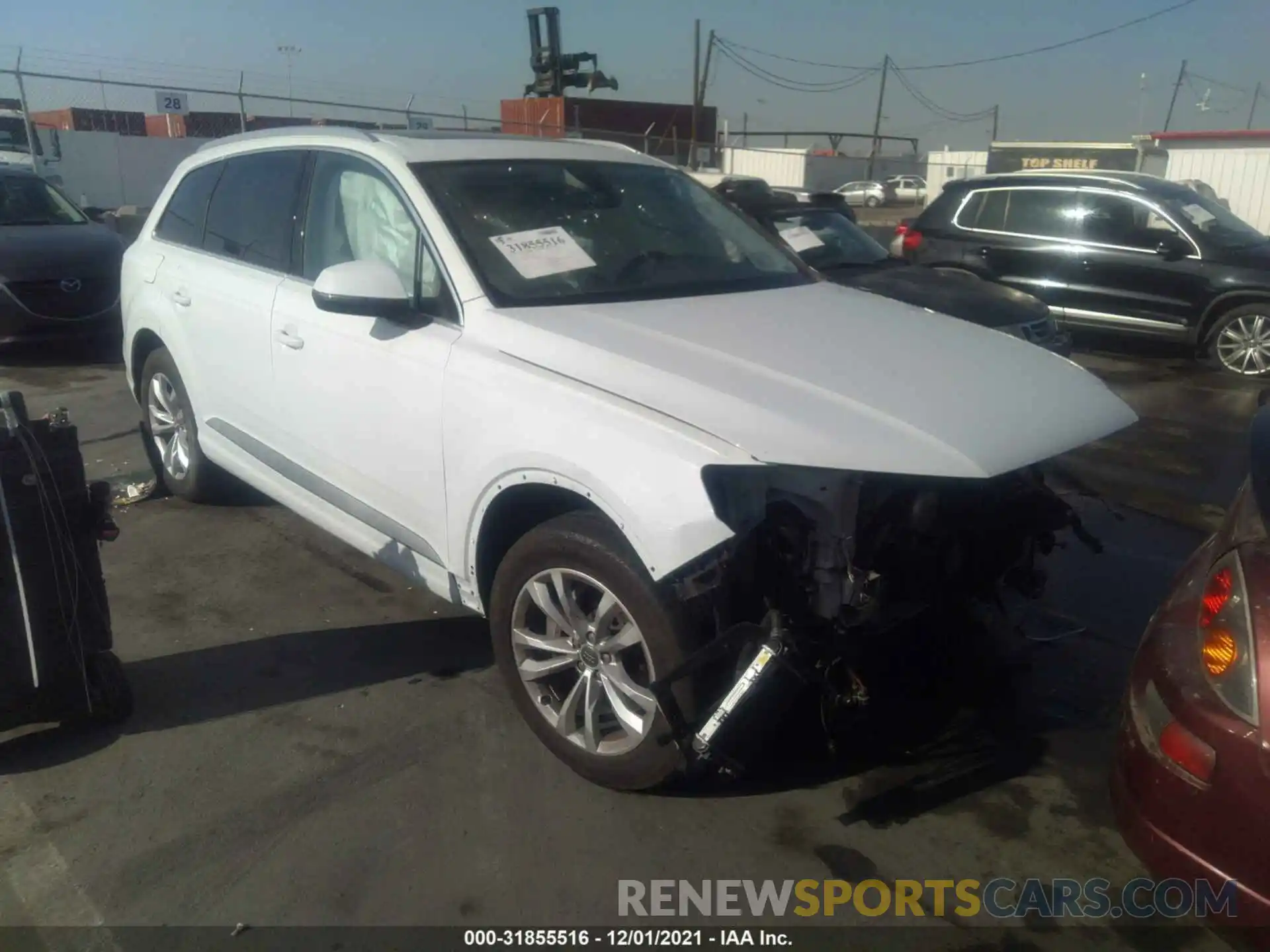 1 Photograph of a damaged car WA1LAAF74KD032668 AUDI Q7 2019