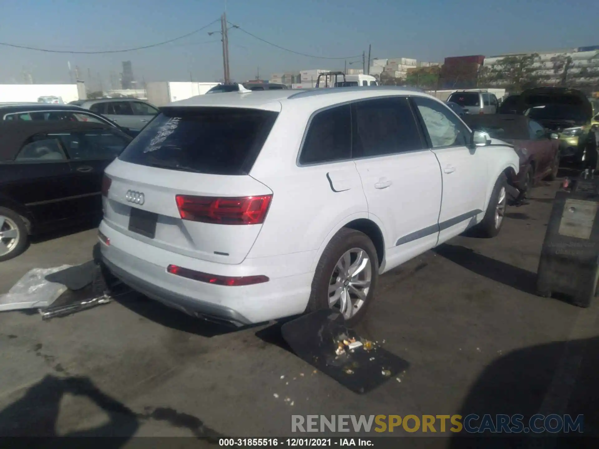 4 Photograph of a damaged car WA1LAAF74KD032668 AUDI Q7 2019