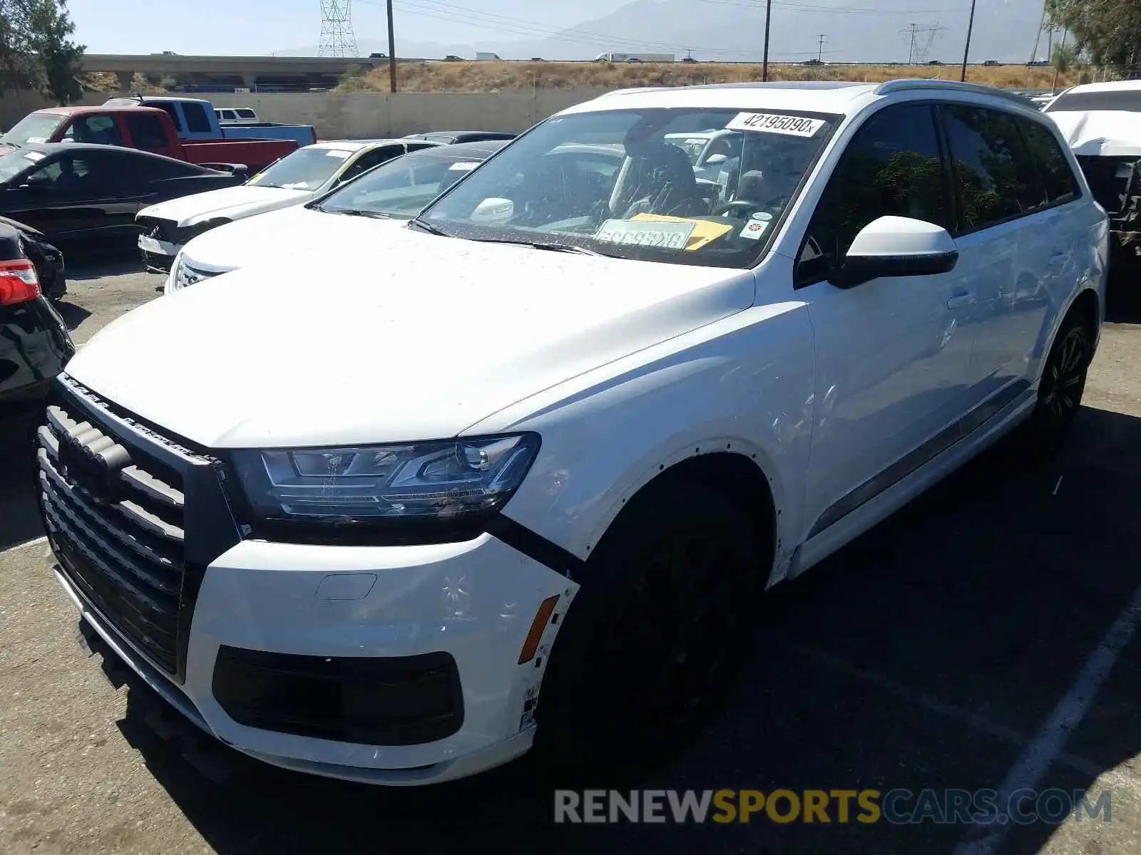 2 Photograph of a damaged car WA1LAAF74KD037286 AUDI Q7 2019