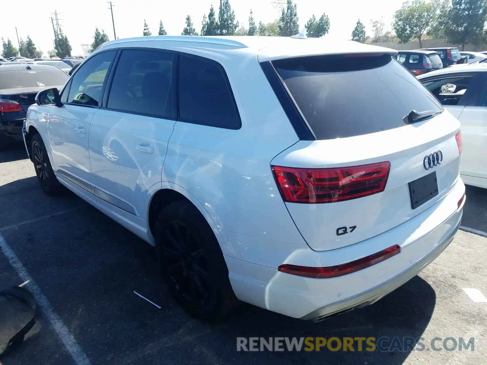 3 Photograph of a damaged car WA1LAAF74KD037286 AUDI Q7 2019