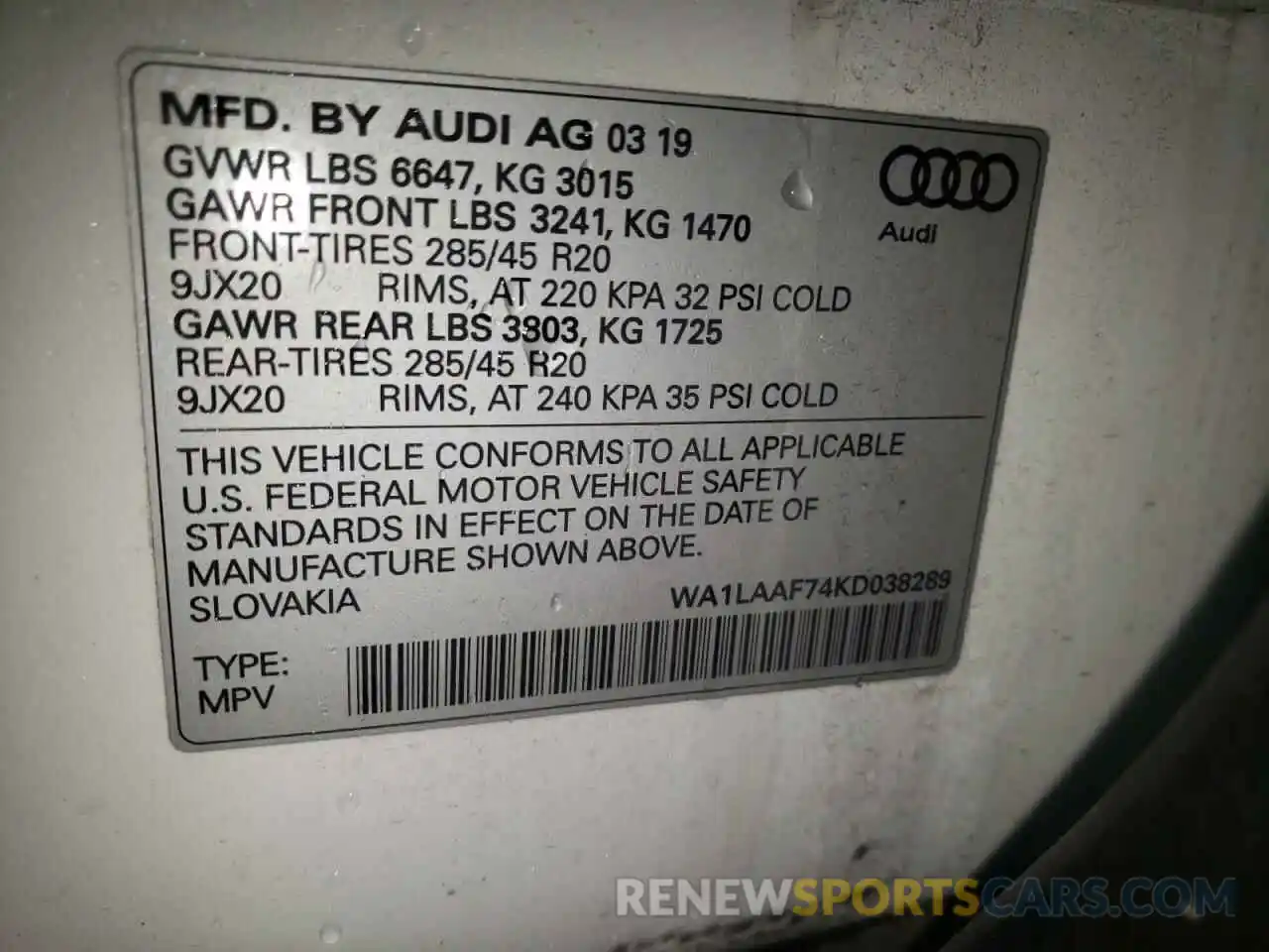 10 Photograph of a damaged car WA1LAAF74KD038289 AUDI Q7 2019