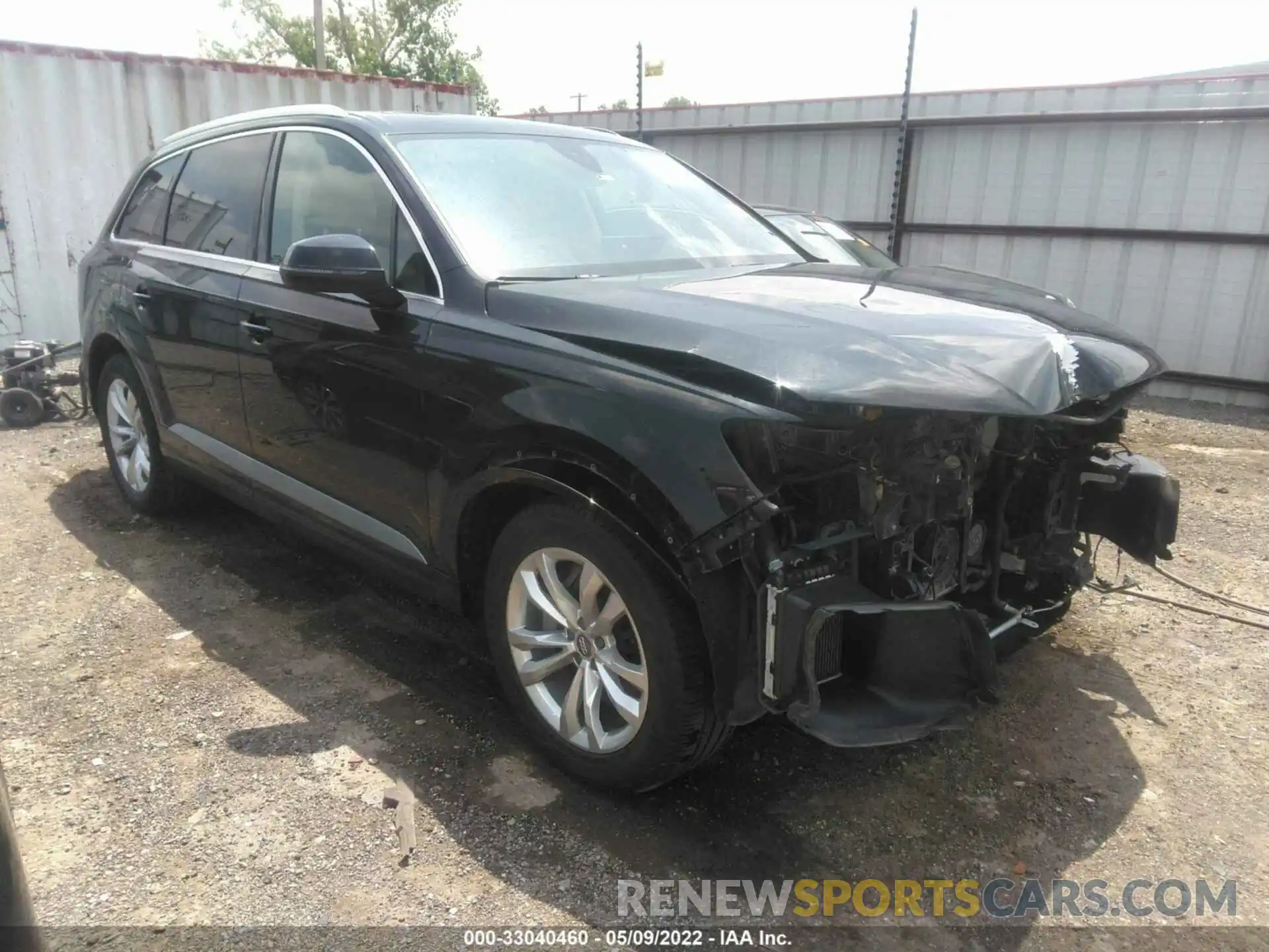 1 Photograph of a damaged car WA1LAAF74KD044447 AUDI Q7 2019