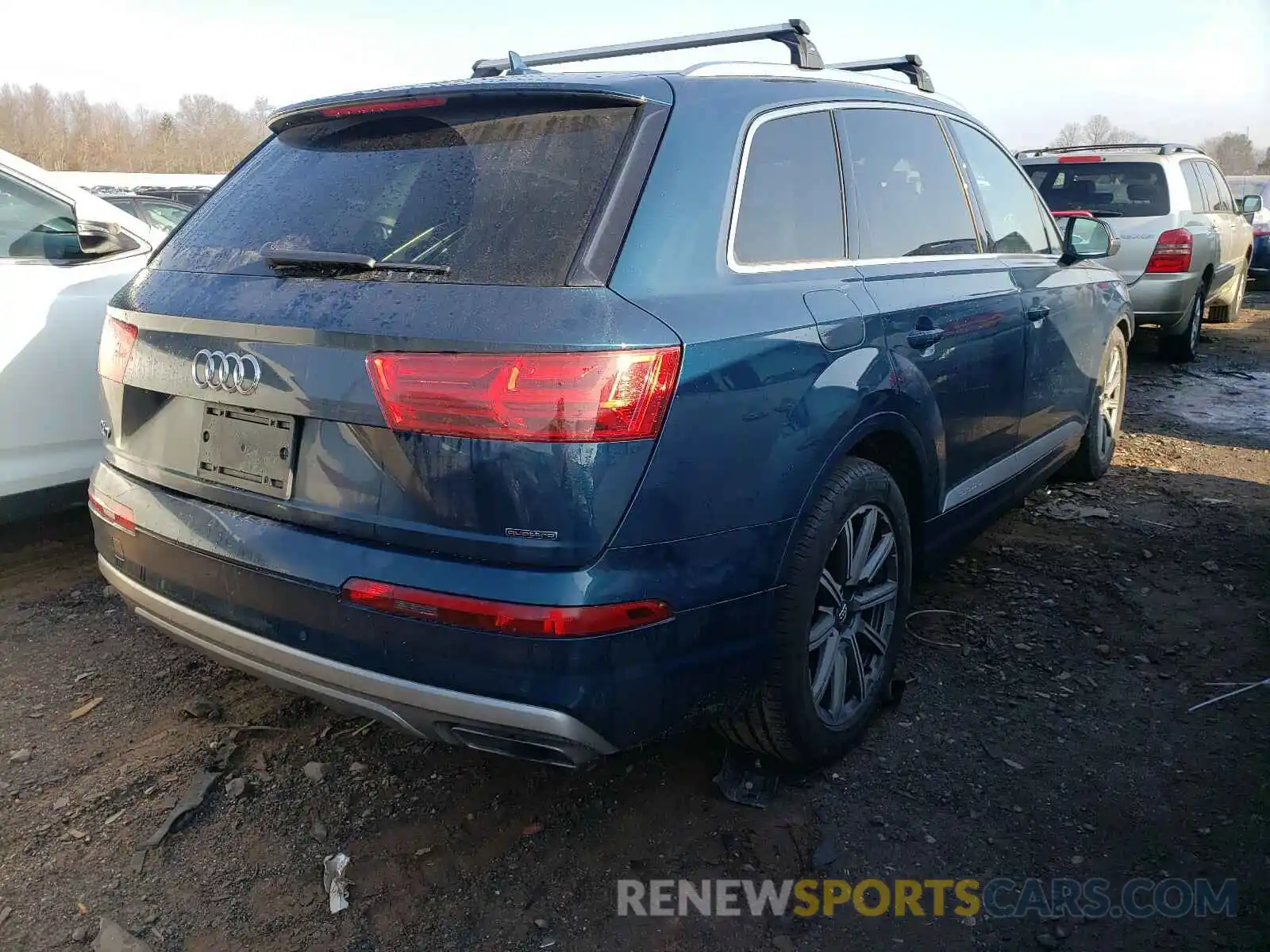 4 Фотография поврежденного автомобиля WA1LAAF74KD046215 AUDI Q7 2019