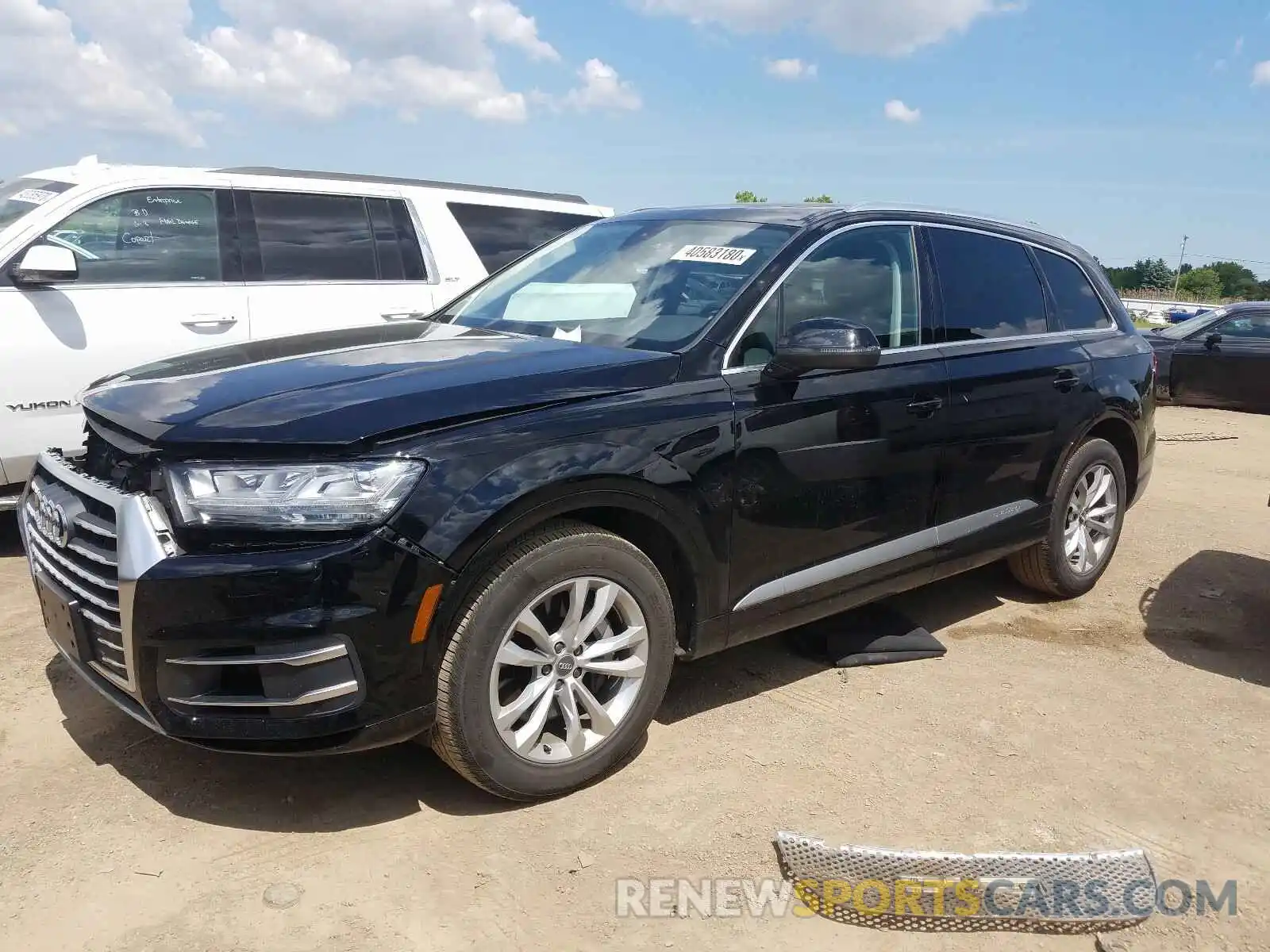 2 Photograph of a damaged car WA1LAAF74KD046750 AUDI Q7 2019