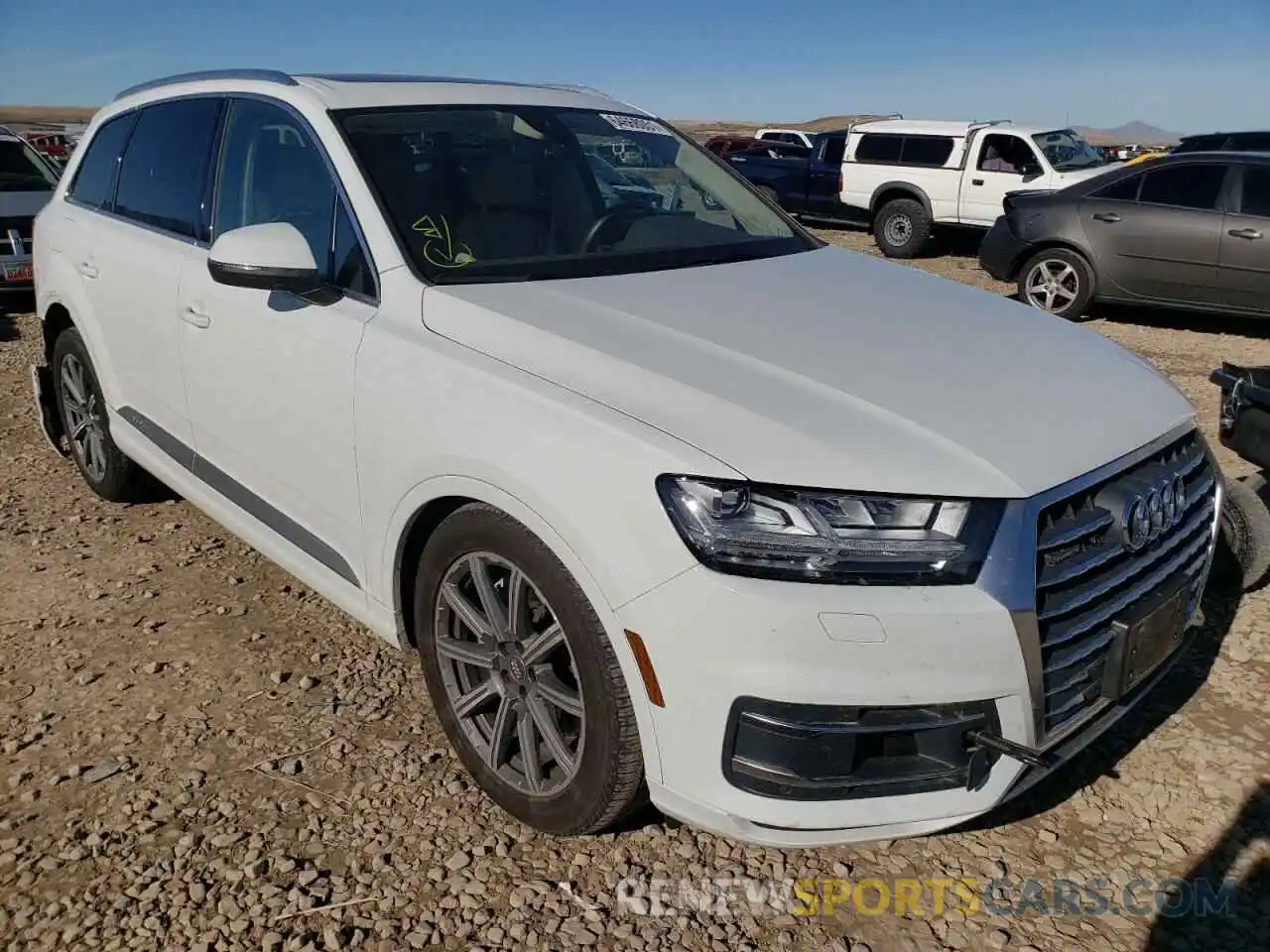 1 Photograph of a damaged car WA1LAAF74KD048806 AUDI Q7 2019