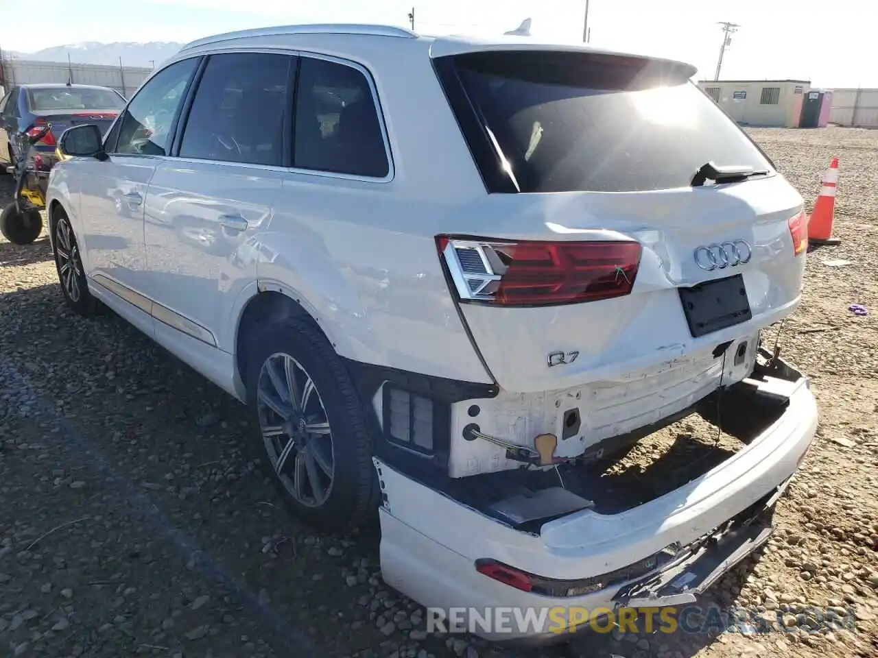 3 Photograph of a damaged car WA1LAAF74KD048806 AUDI Q7 2019