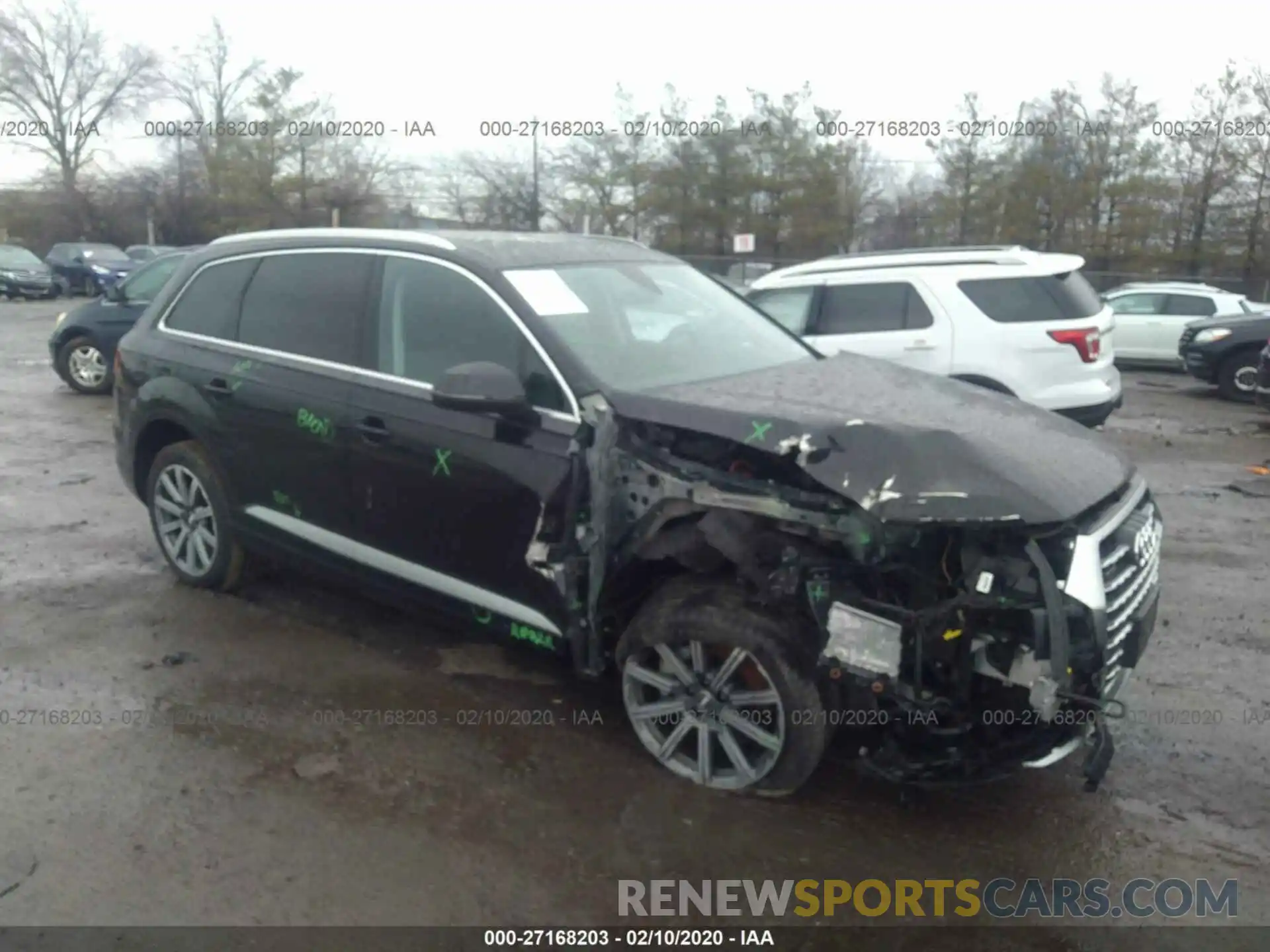 1 Photograph of a damaged car WA1LAAF75KD005382 AUDI Q7 2019