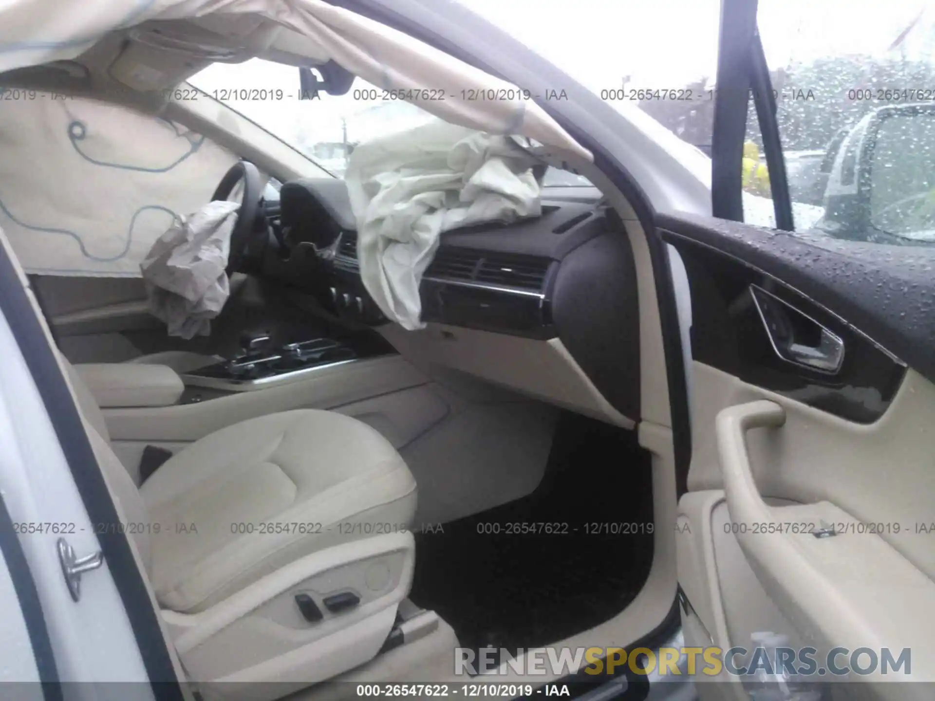 5 Photograph of a damaged car WA1LAAF75KD005950 AUDI Q7 2019