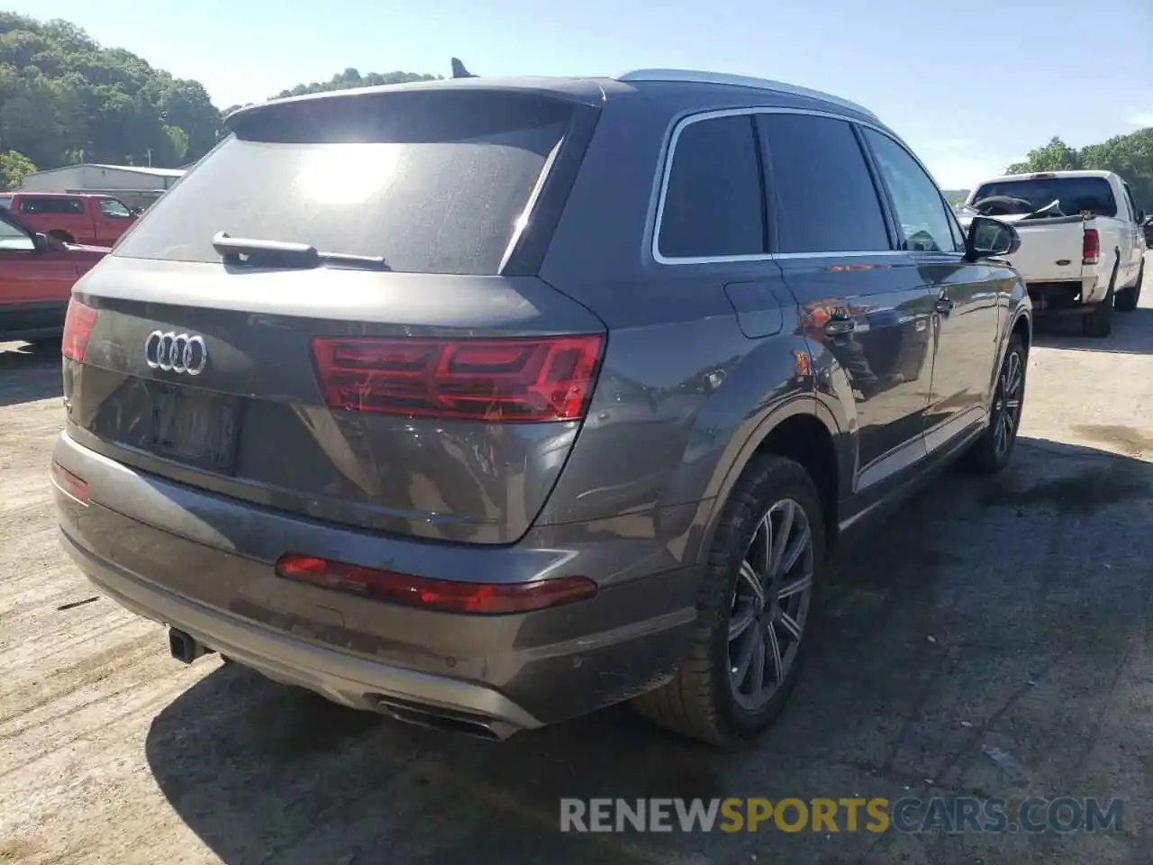 4 Фотография поврежденного автомобиля WA1LAAF75KD009948 AUDI Q7 2019