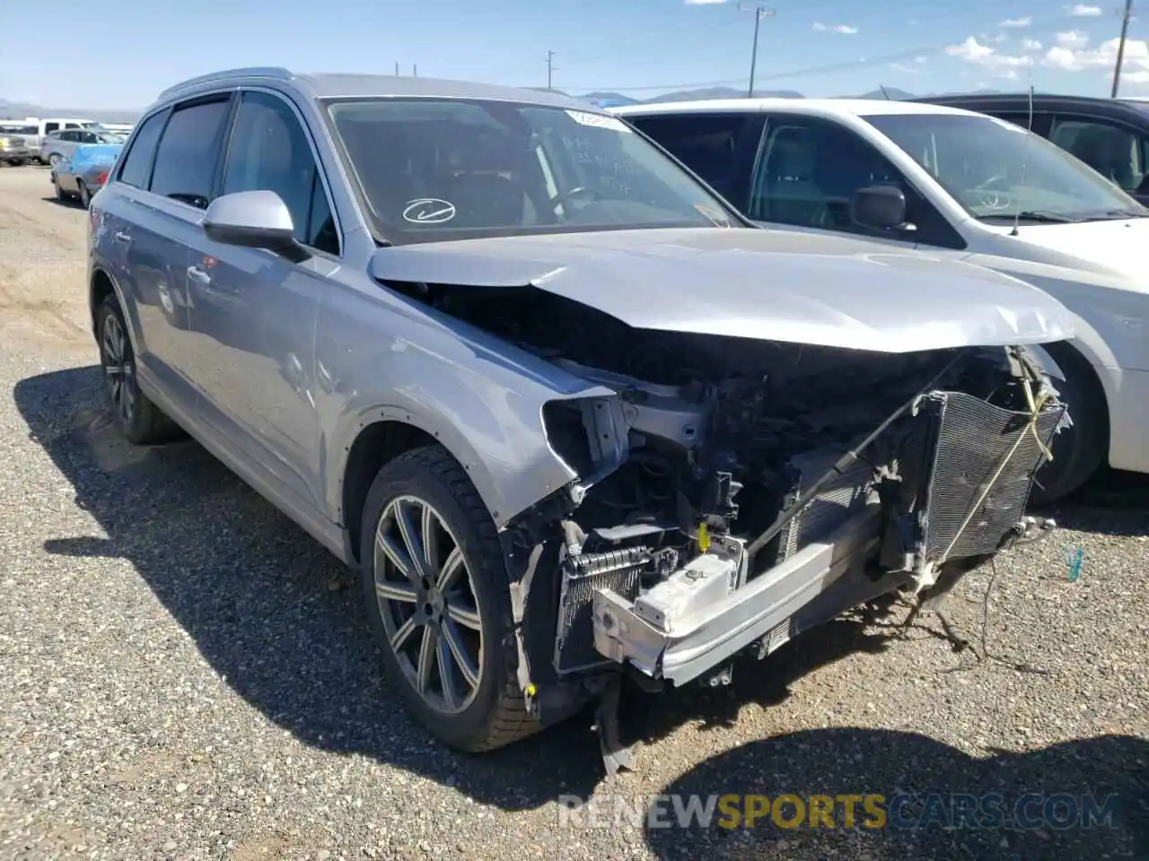 1 Photograph of a damaged car WA1LAAF75KD012140 AUDI Q7 2019