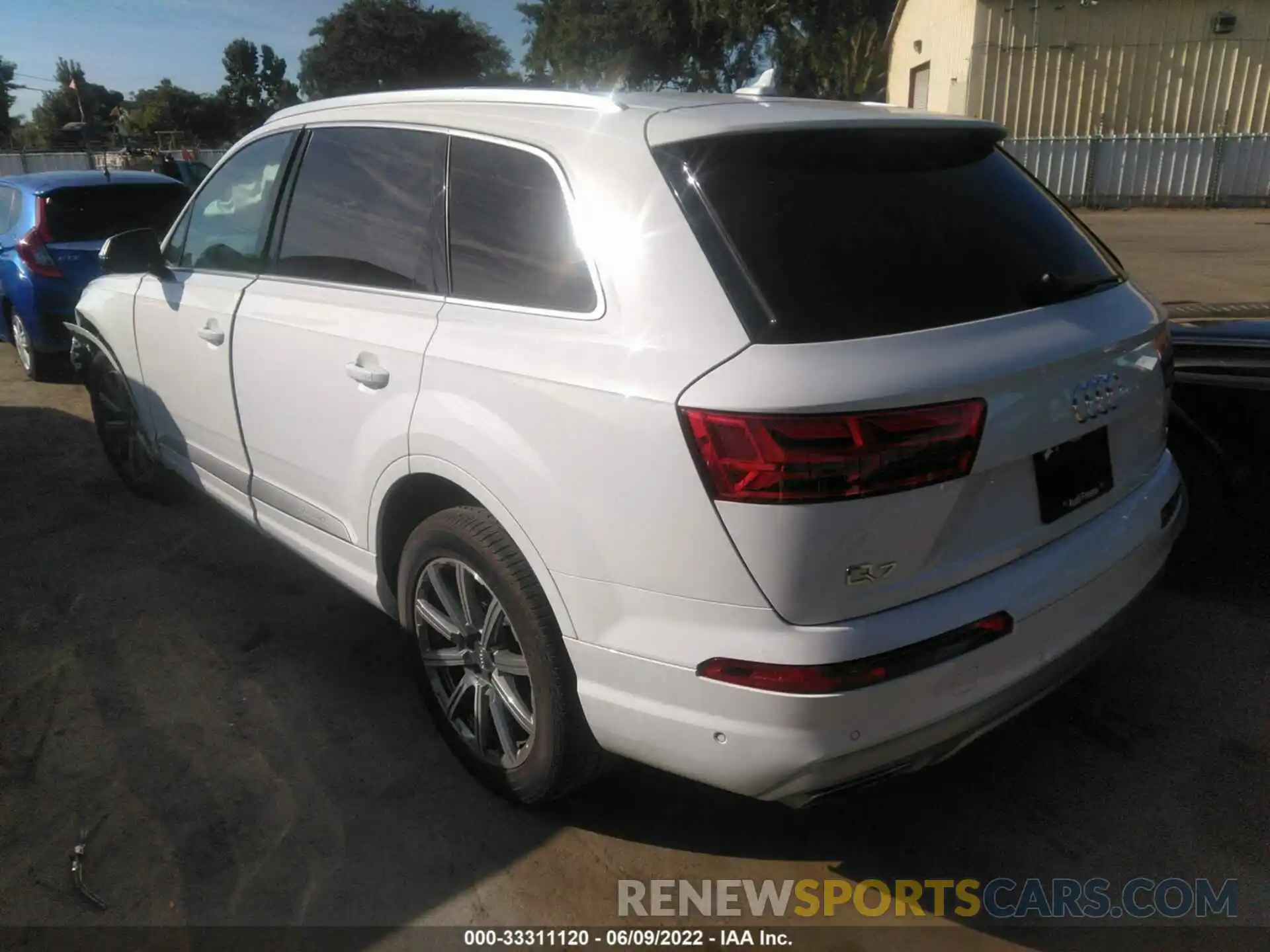 3 Photograph of a damaged car WA1LAAF75KD031691 AUDI Q7 2019