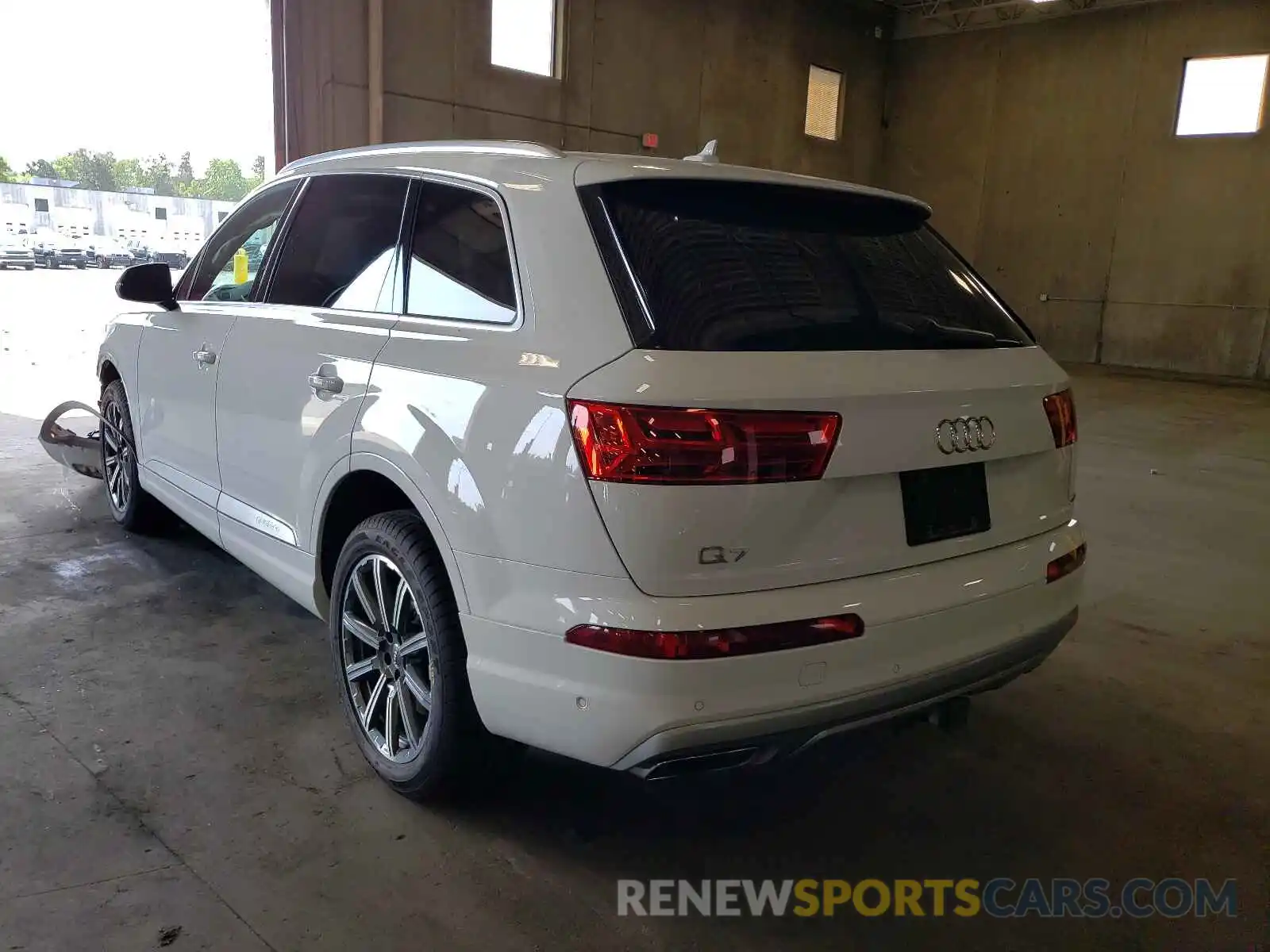 3 Фотография поврежденного автомобиля WA1LAAF75KD034414 AUDI Q7 2019