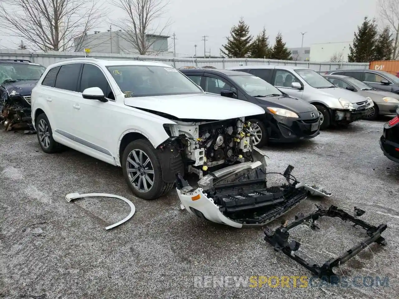 1 Photograph of a damaged car WA1LAAF75KD037314 AUDI Q7 2019