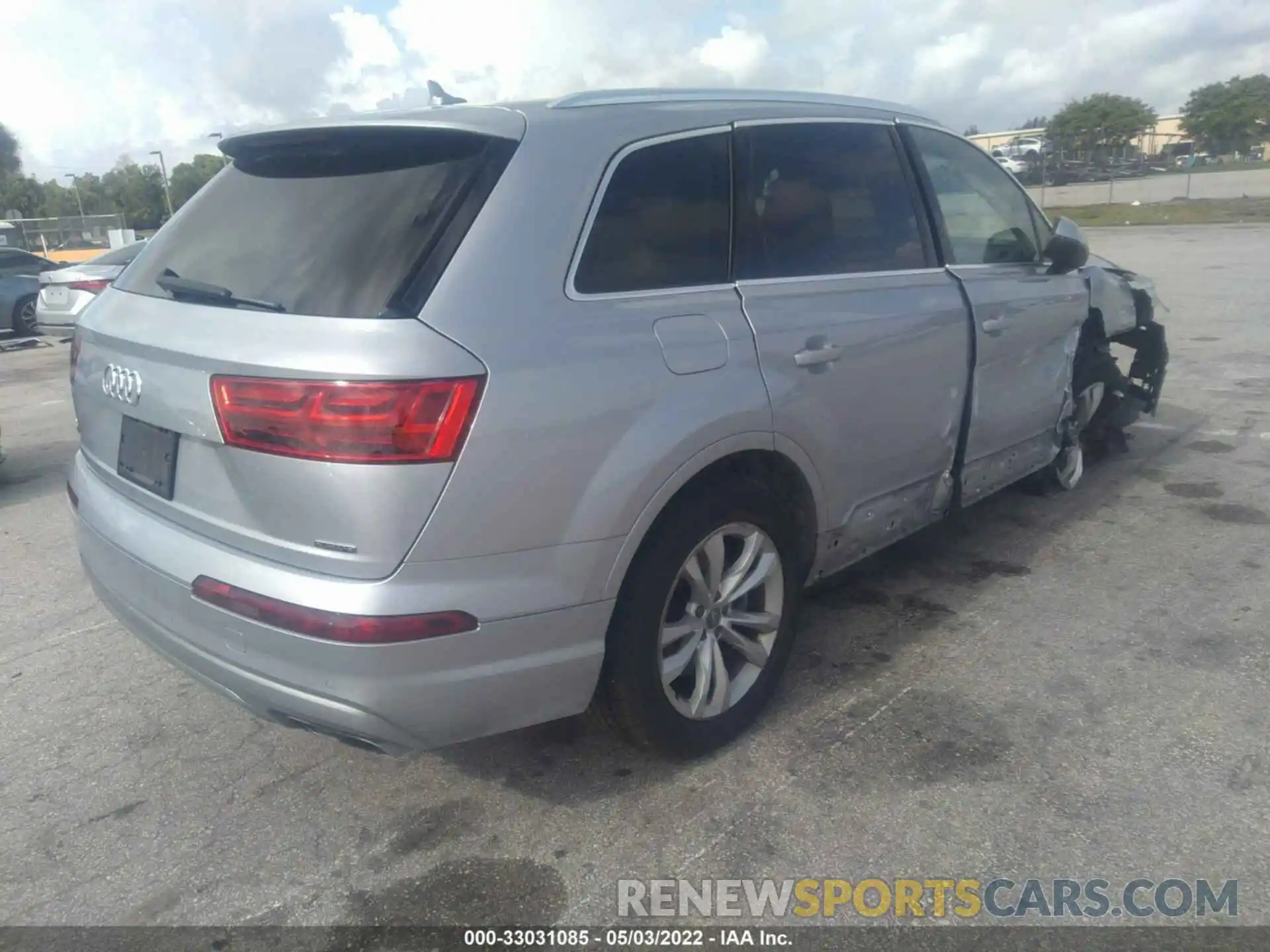 4 Photograph of a damaged car WA1LAAF75KD044280 AUDI Q7 2019