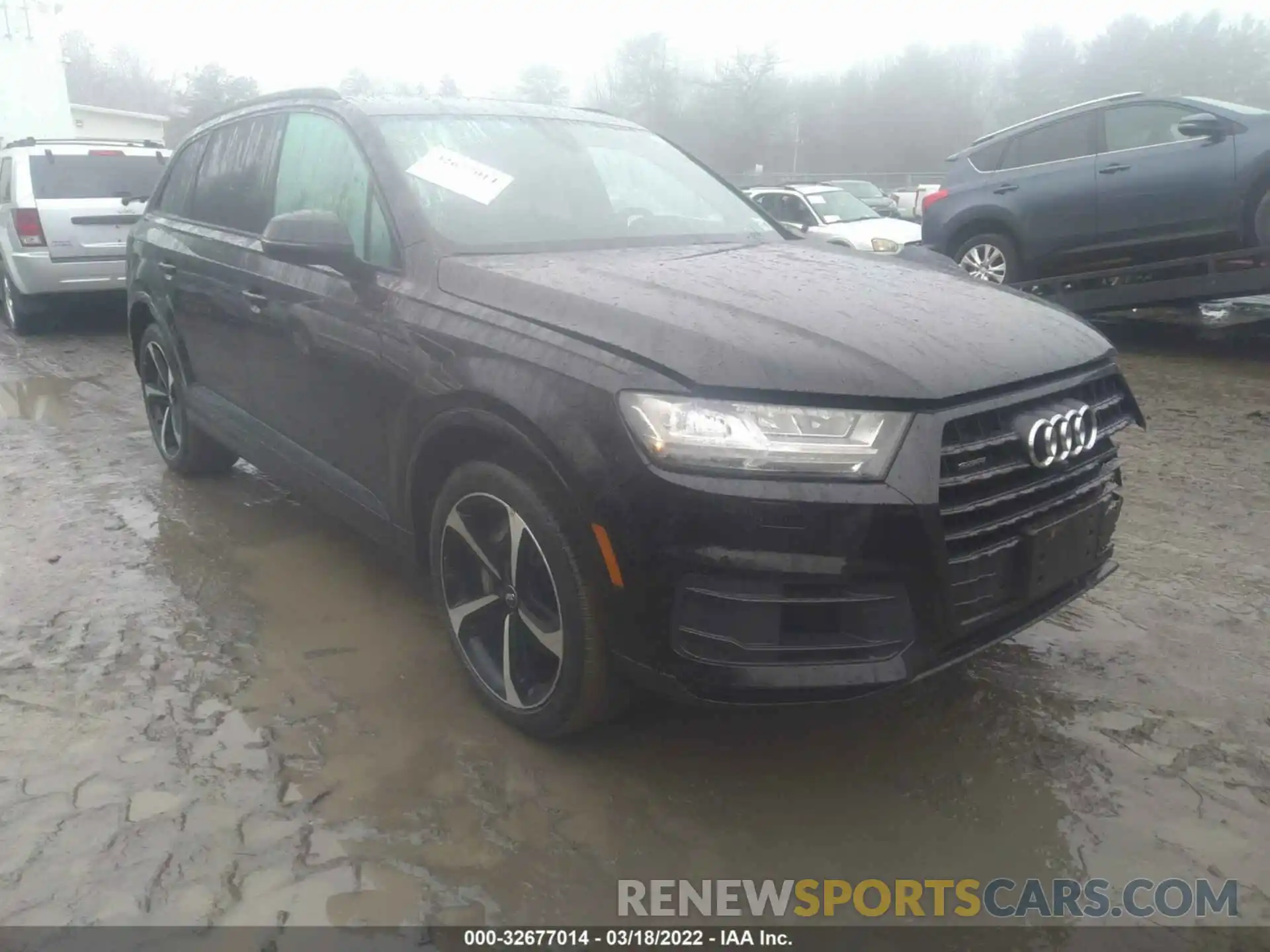 1 Photograph of a damaged car WA1LAAF75KD048295 AUDI Q7 2019