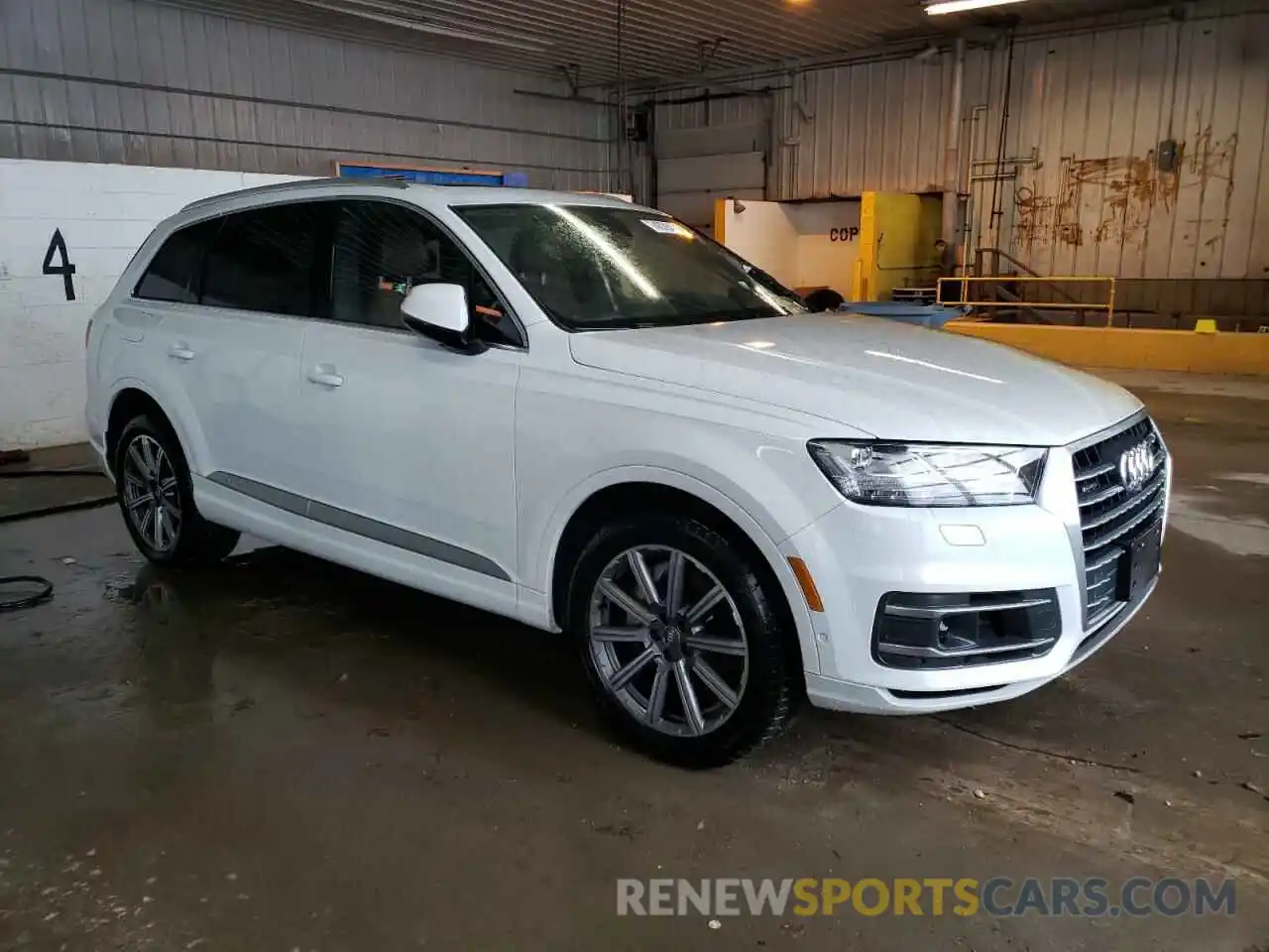 4 Photograph of a damaged car WA1LAAF76KD001308 AUDI Q7 2019