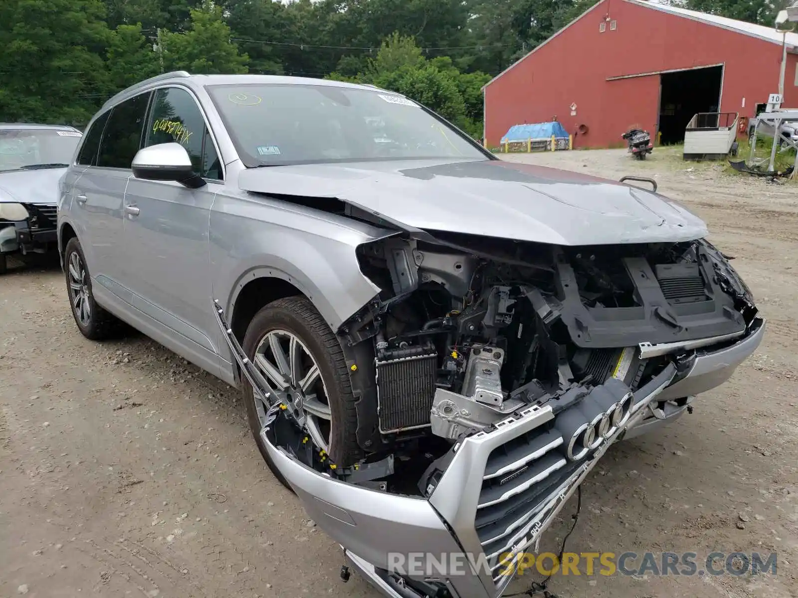 1 Photograph of a damaged car WA1LAAF76KD002118 AUDI Q7 2019