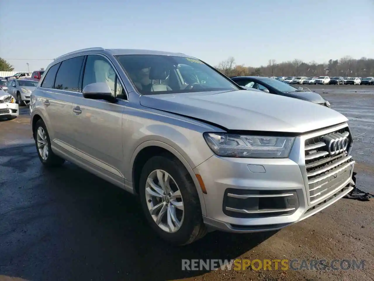 1 Photograph of a damaged car WA1LAAF76KD004760 AUDI Q7 2019